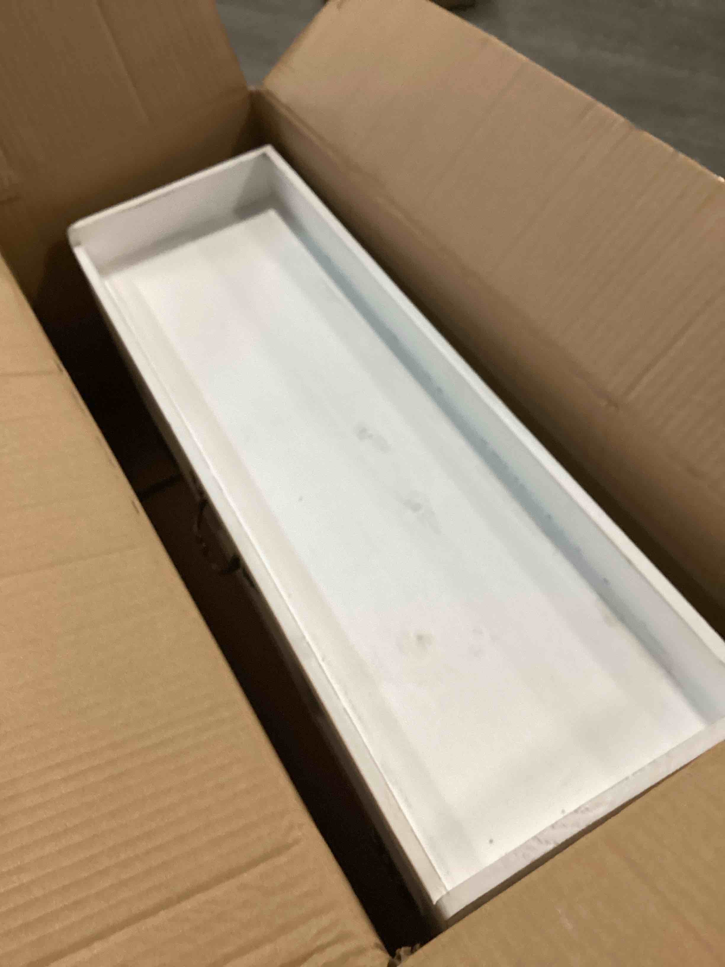https://s3.amazonaws.com/lotting-images-prod/bidfta/PPE1945674_1743695060718.jpeg