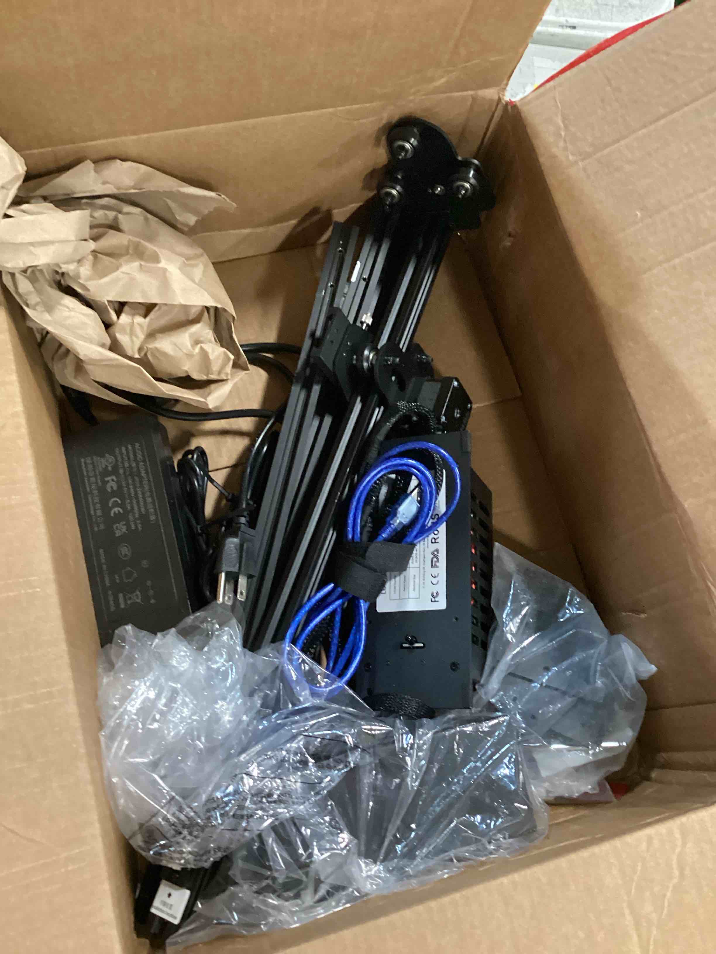 https://s3.amazonaws.com/lotting-images-prod/bidfta/PPE1945719_1743701344916.jpeg