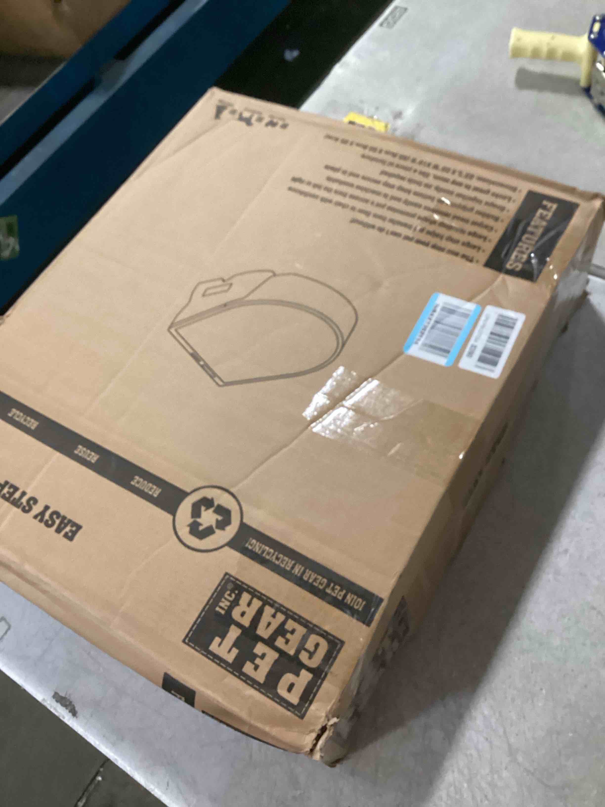 https://s3.amazonaws.com/lotting-images-prod/bidfta/PPE1946743_1744721426024.jpeg