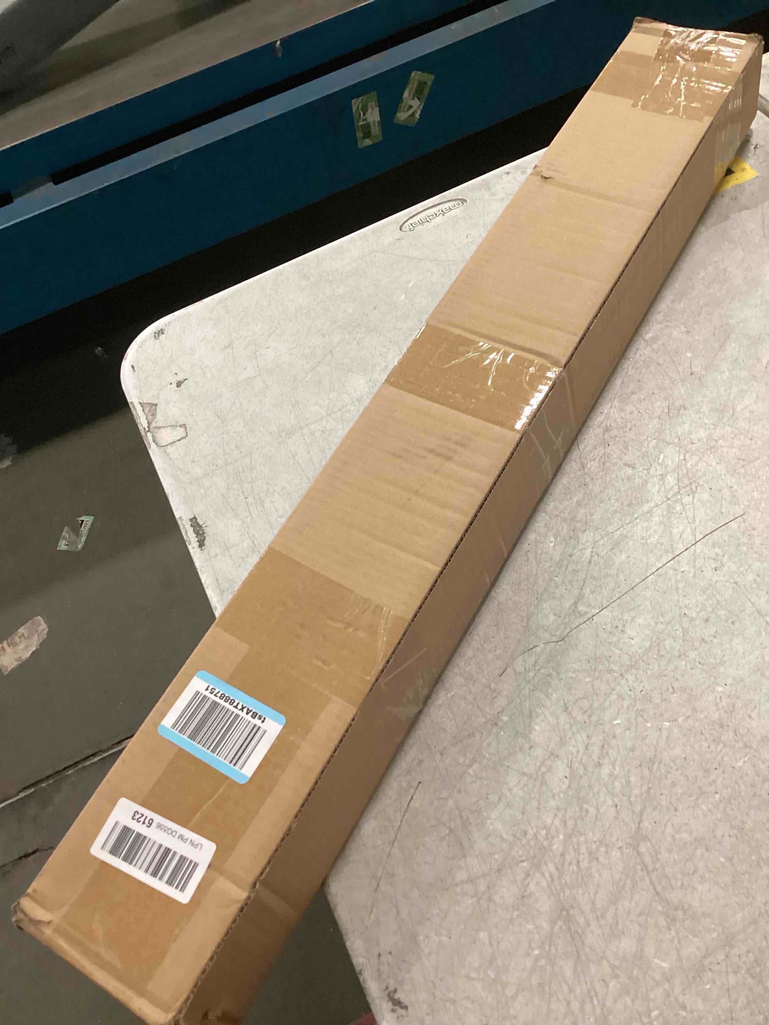 https://s3.amazonaws.com/lotting-images-prod/bidfta/PPE1946841_1744739175611.jpeg