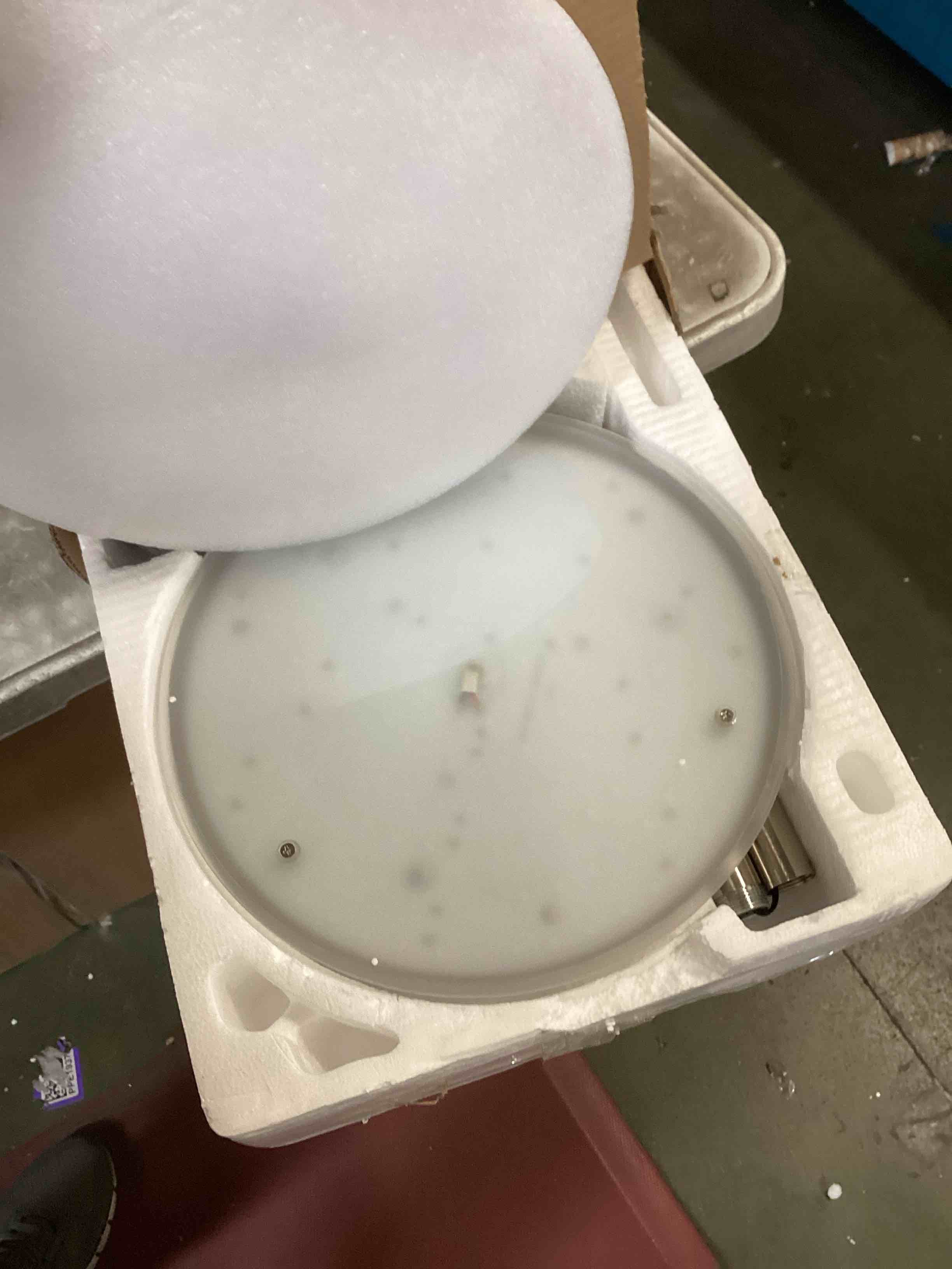 https://s3.amazonaws.com/lotting-images-prod/bidfta/PPE1947006_1744906977779.jpeg