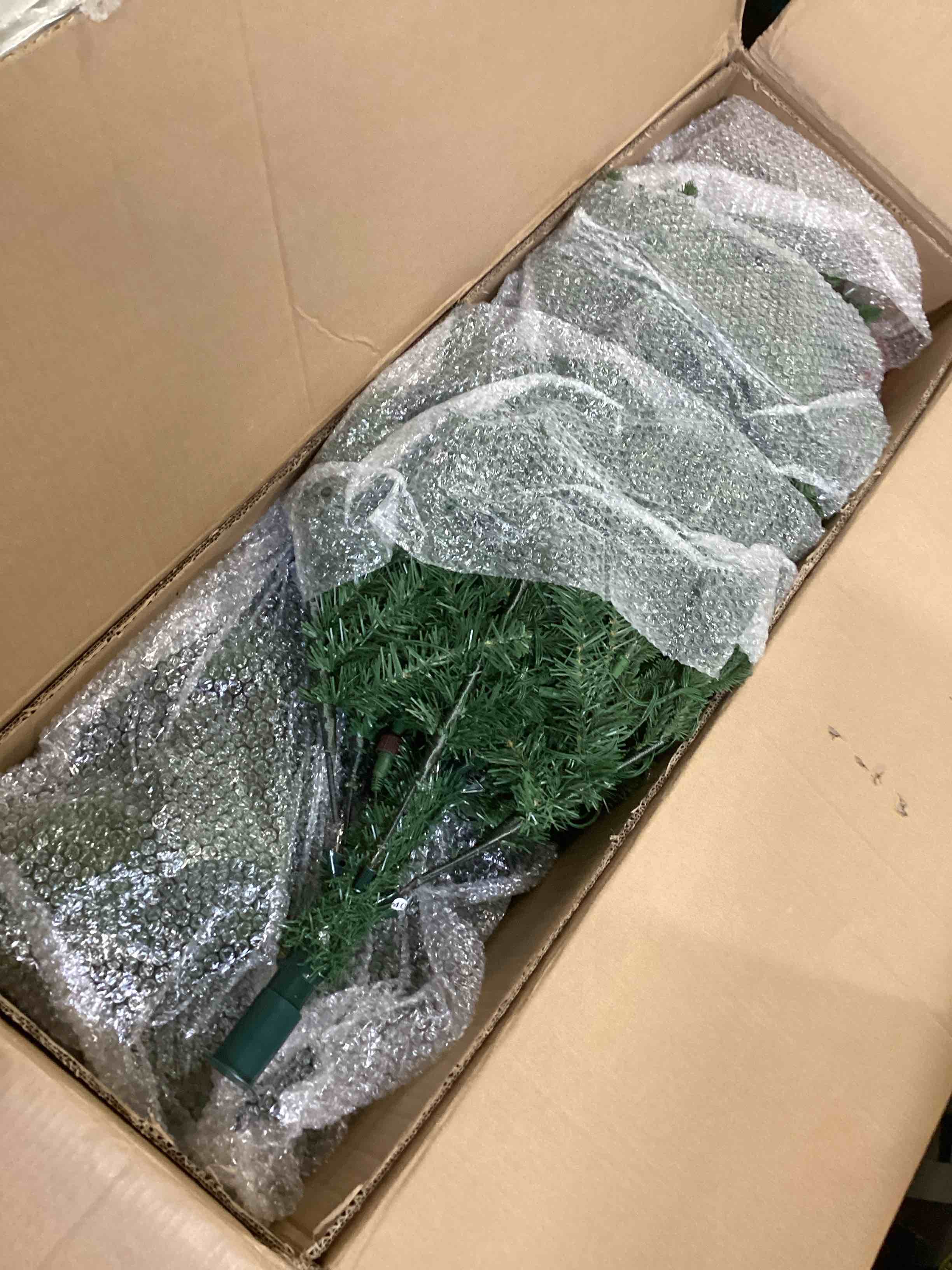 https://s3.amazonaws.com/lotting-images-prod/bidfta/PPE1947007_1744907146971.jpeg
