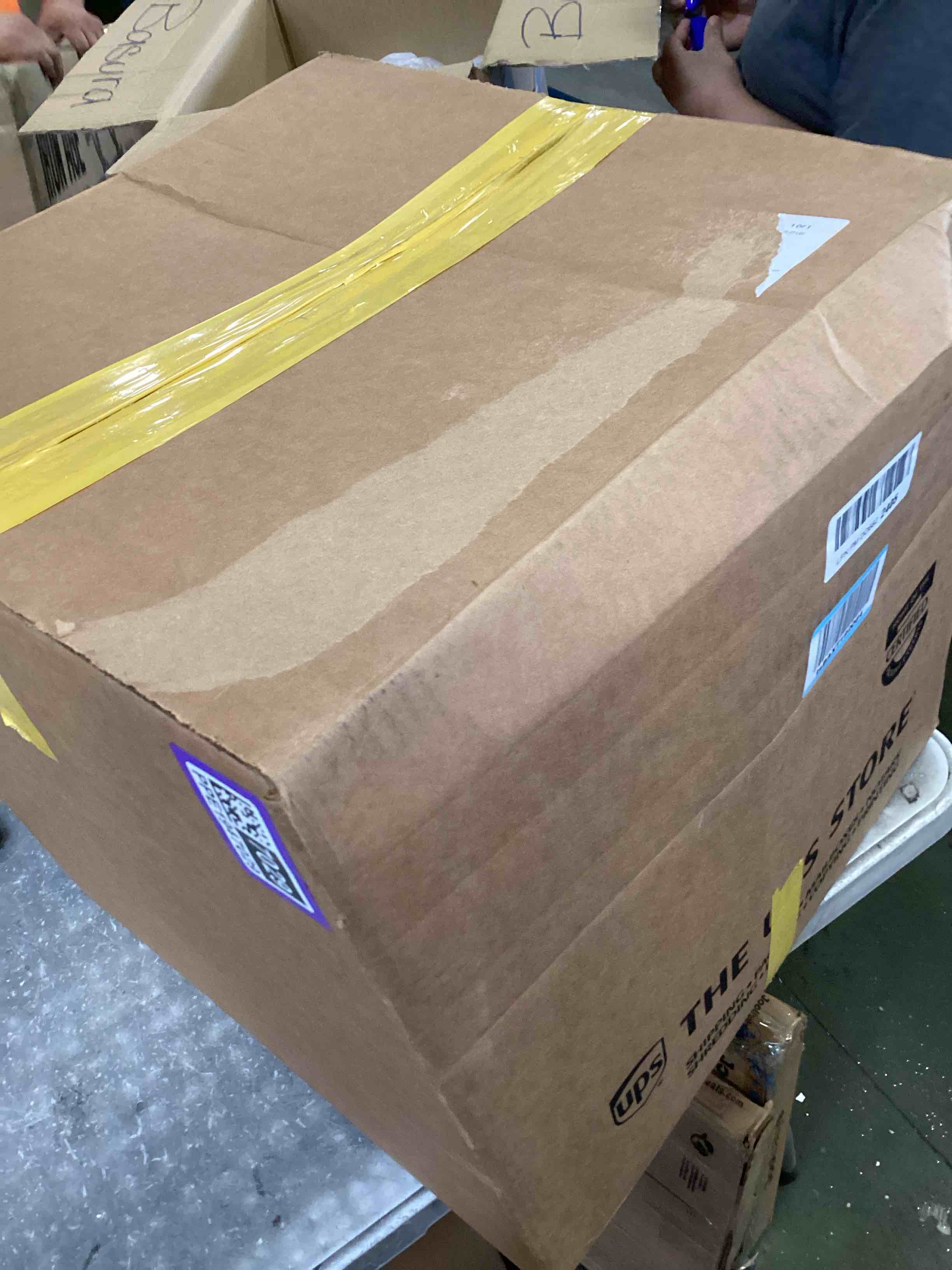 https://s3.amazonaws.com/lotting-images-prod/bidfta/PPE1947029_1744912359498.jpeg