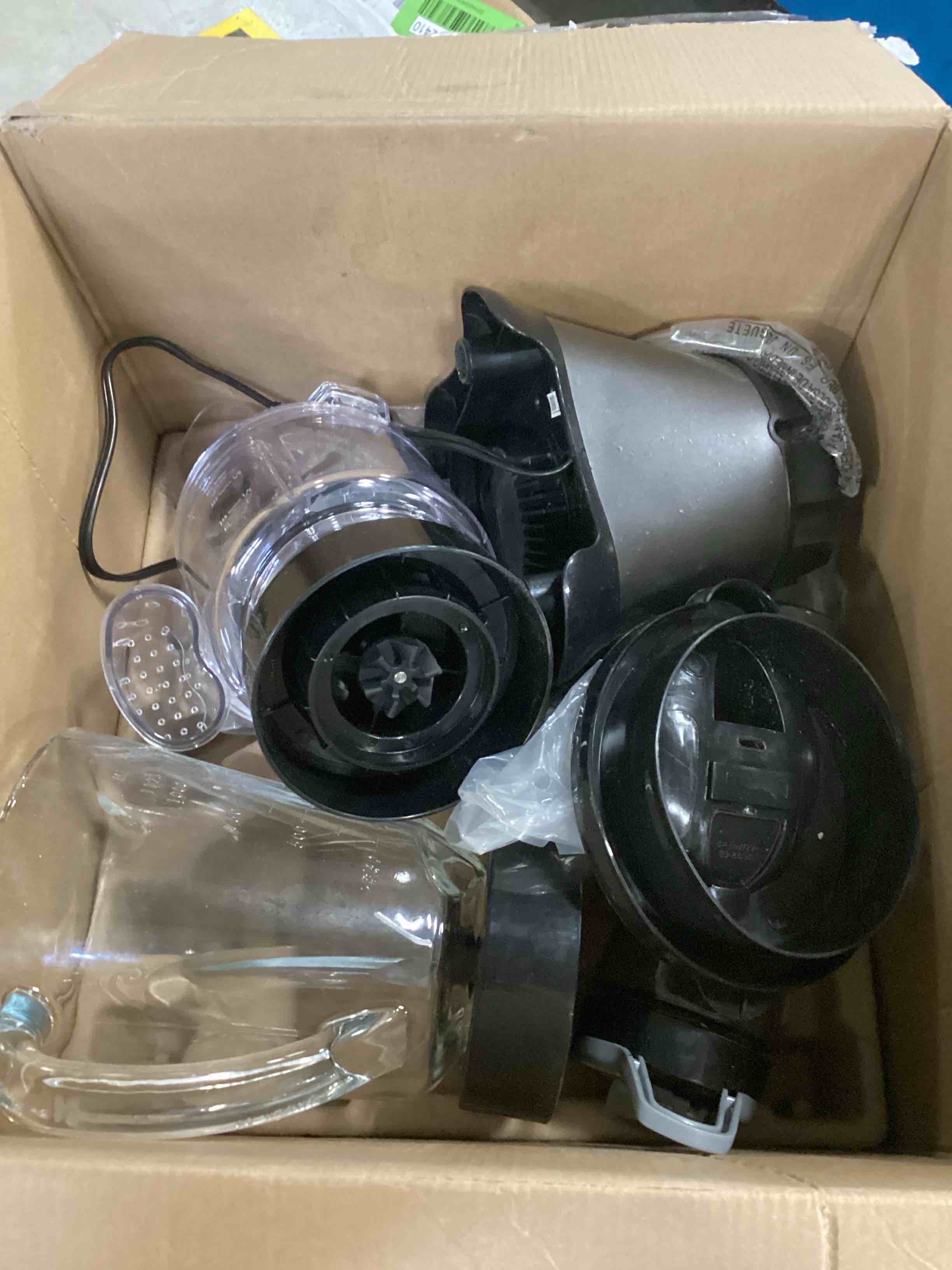 https://s3.amazonaws.com/lotting-images-prod/bidfta/PPE1947051_1744914939322.jpeg