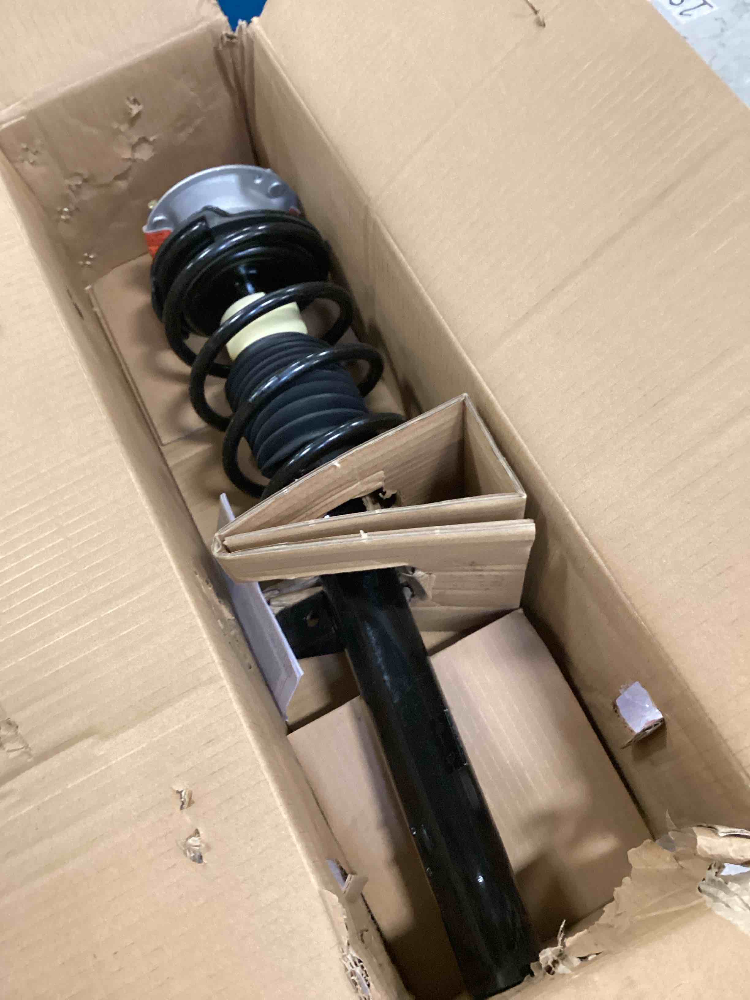 https://s3.amazonaws.com/lotting-images-prod/bidfta/PPE1947102_1744980526286.jpeg
