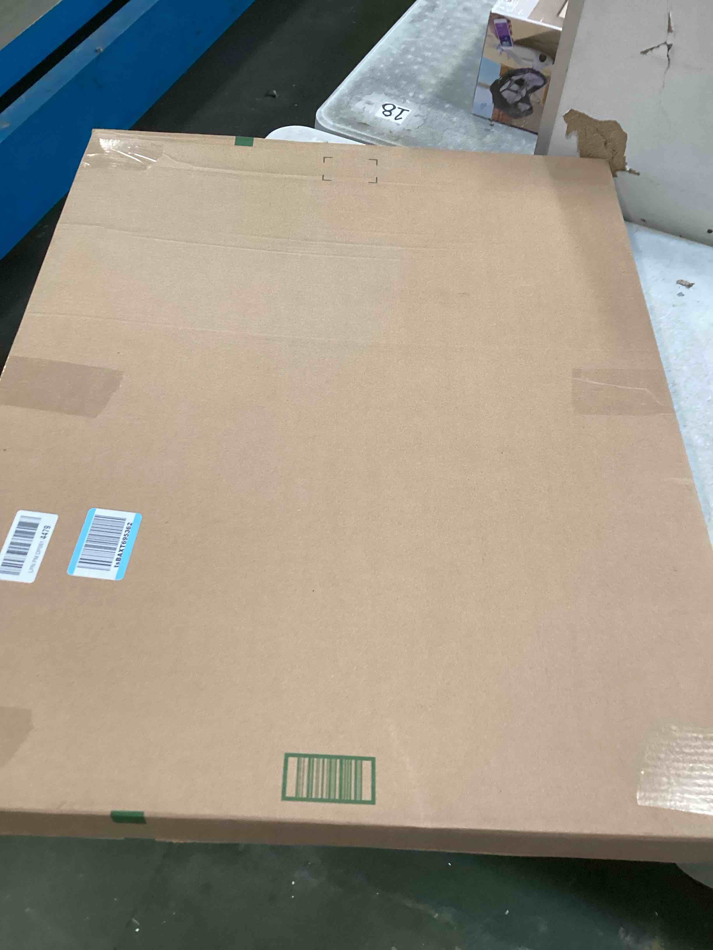 https://s3.amazonaws.com/lotting-images-prod/bidfta/PPE1947148_1744985980110.jpeg