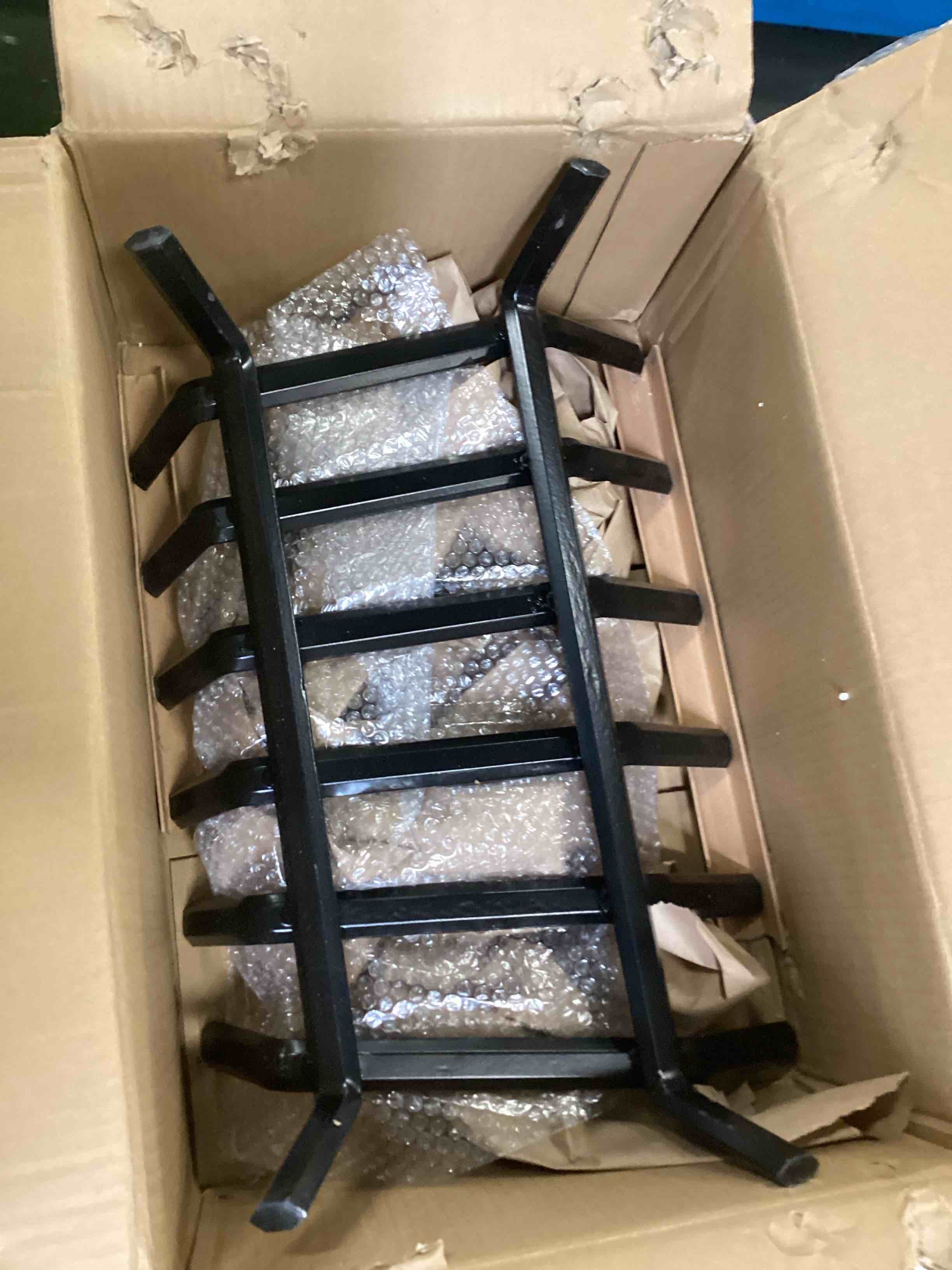 https://s3.amazonaws.com/lotting-images-prod/bidfta/PPE1947275_1744998723221.jpeg