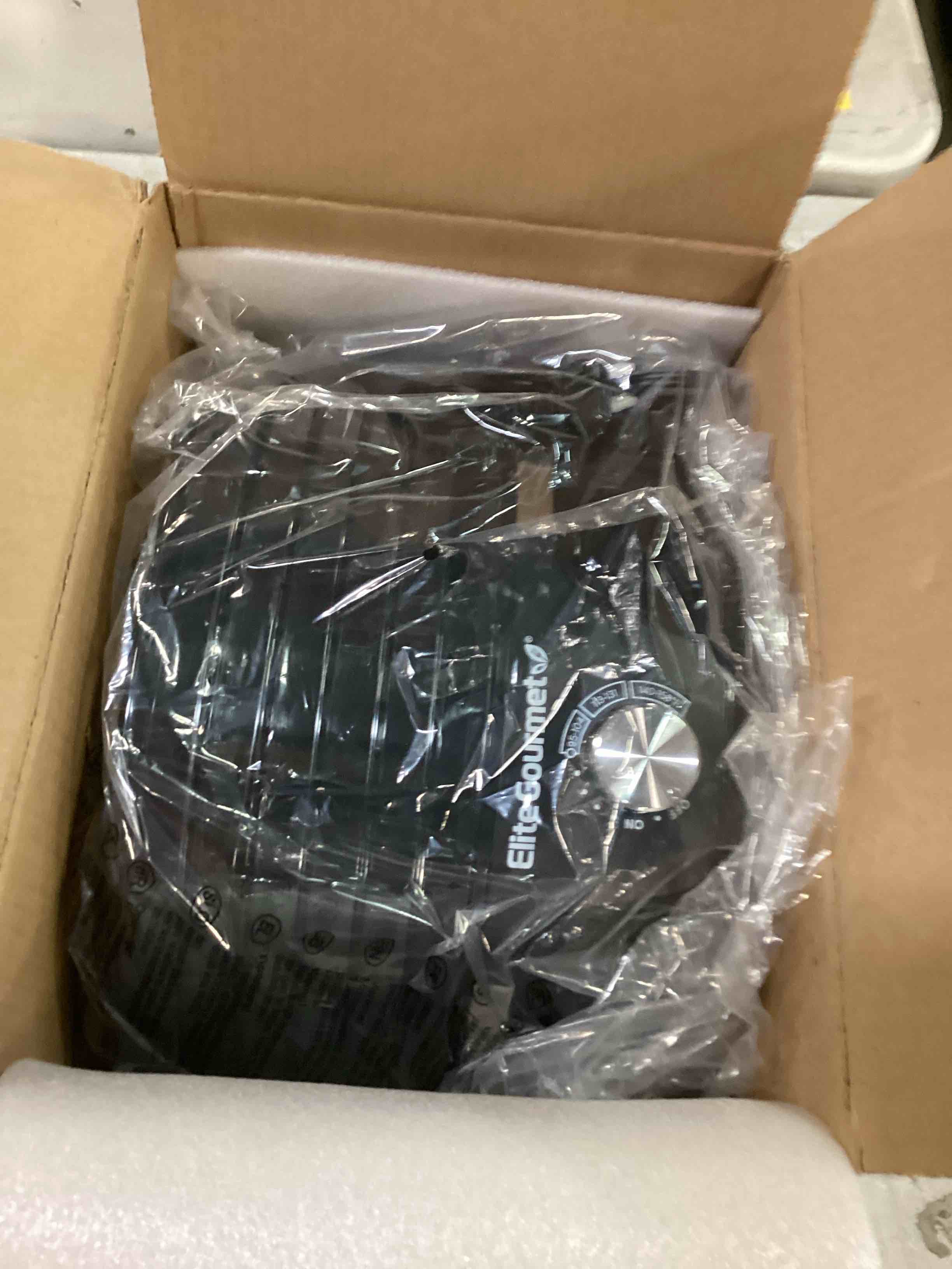 https://s3.amazonaws.com/lotting-images-prod/bidfta/PPE1947668_1745499625858.jpeg