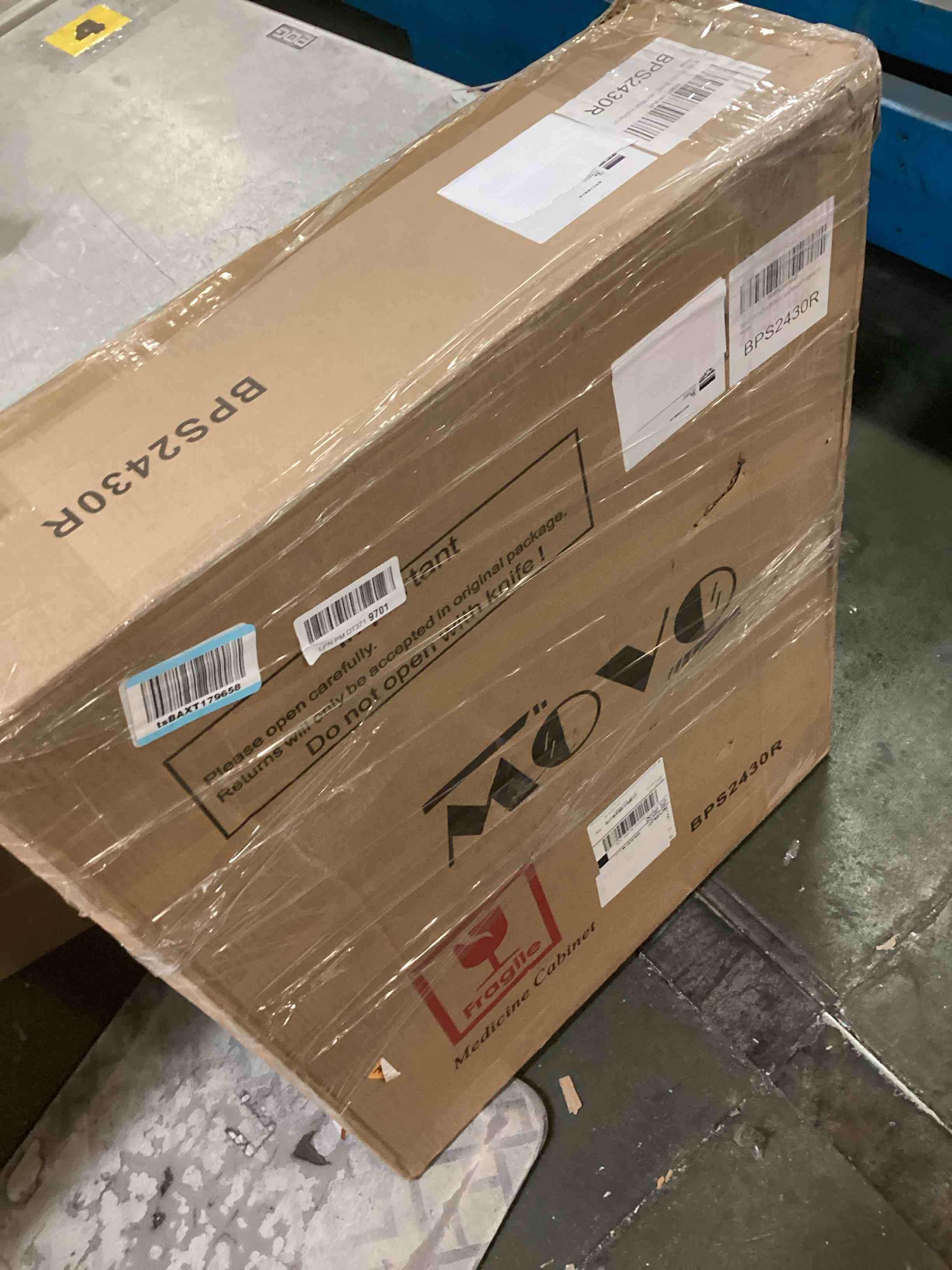 https://s3.amazonaws.com/lotting-images-prod/bidfta/PPE1947758_1745515186943.jpeg