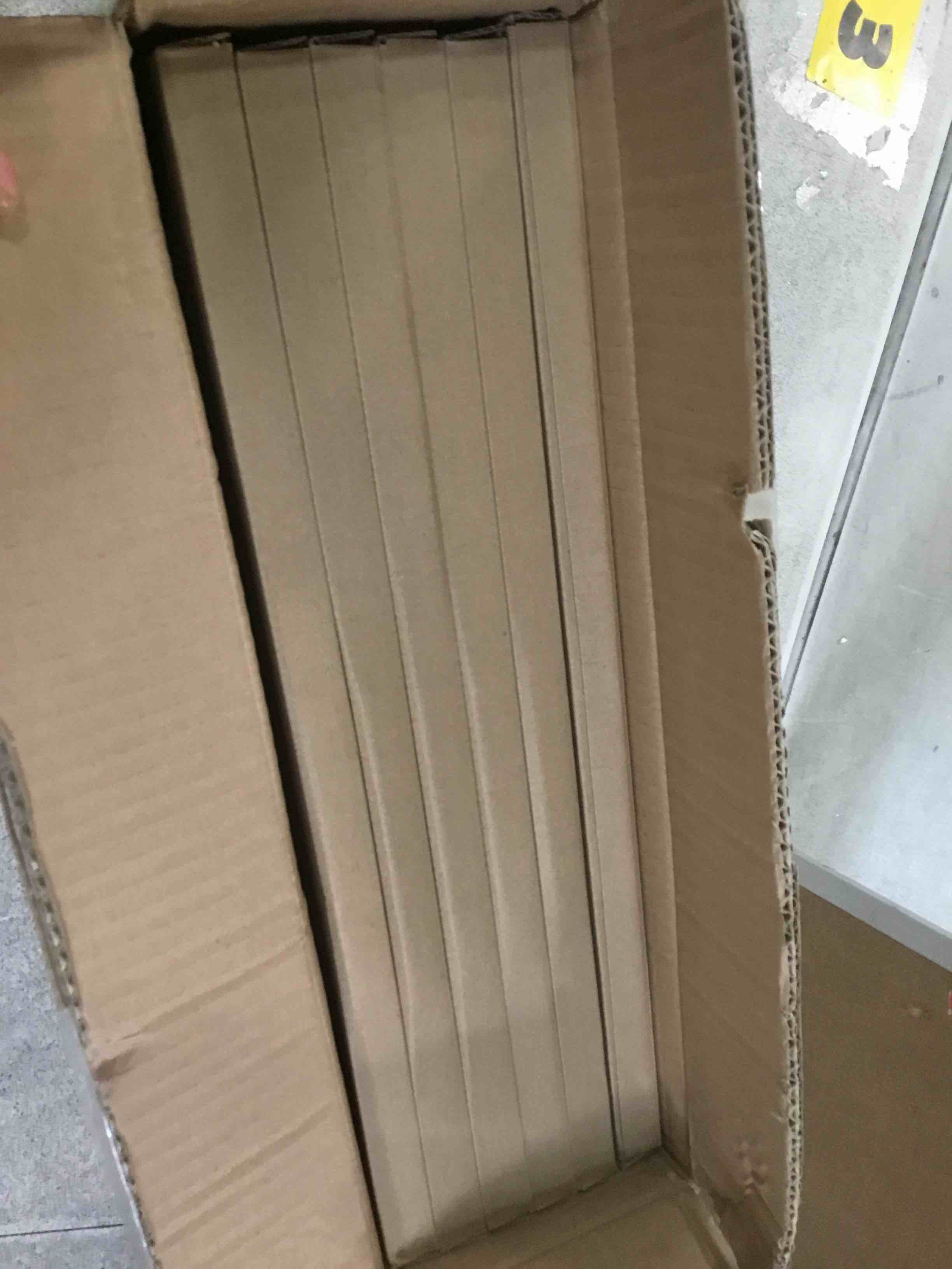 https://s3.amazonaws.com/lotting-images-prod/bidfta/PPE1948180_1742923170599.jpeg