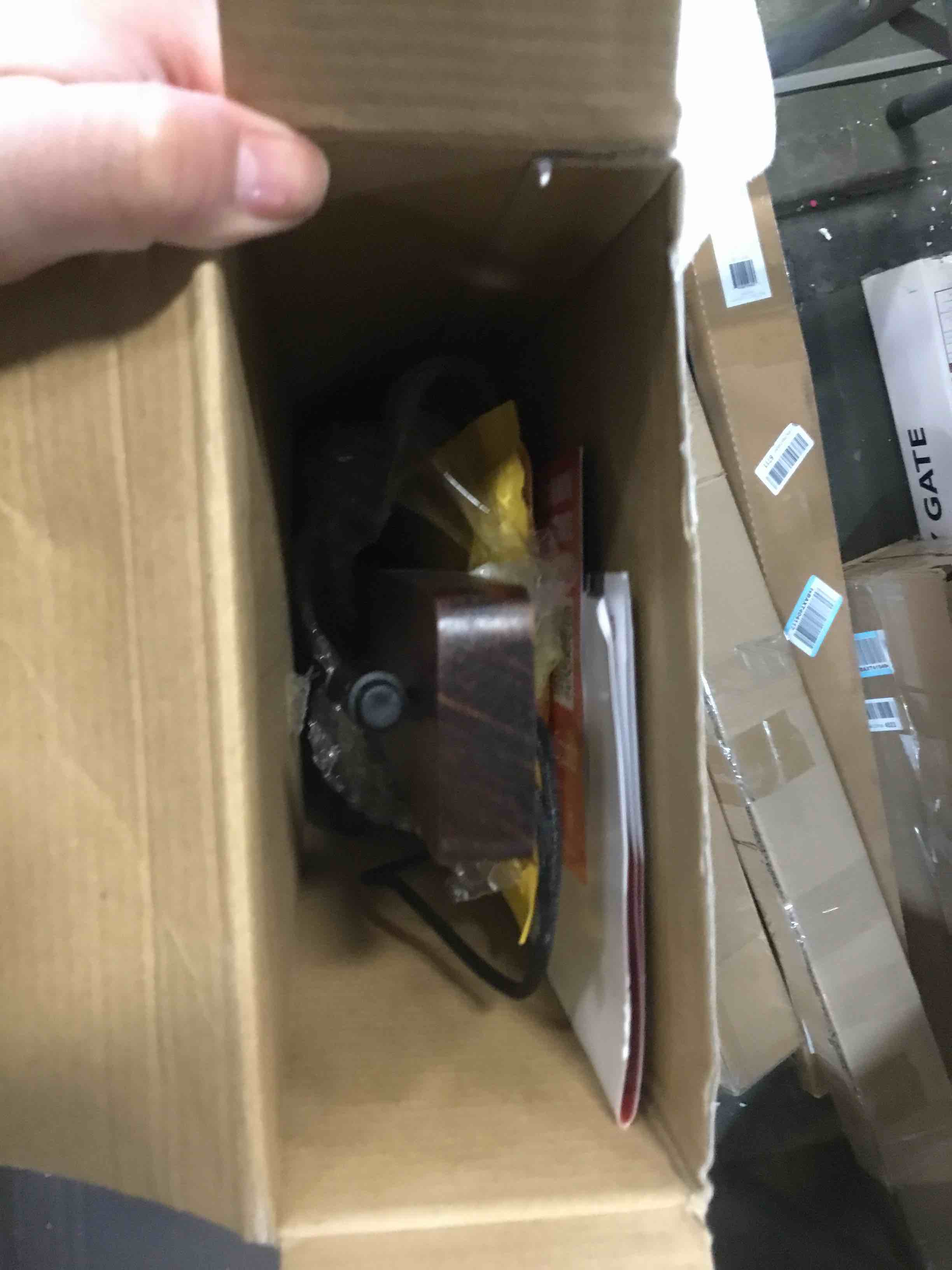 https://s3.amazonaws.com/lotting-images-prod/bidfta/PPE1948428_1743013606672.jpeg