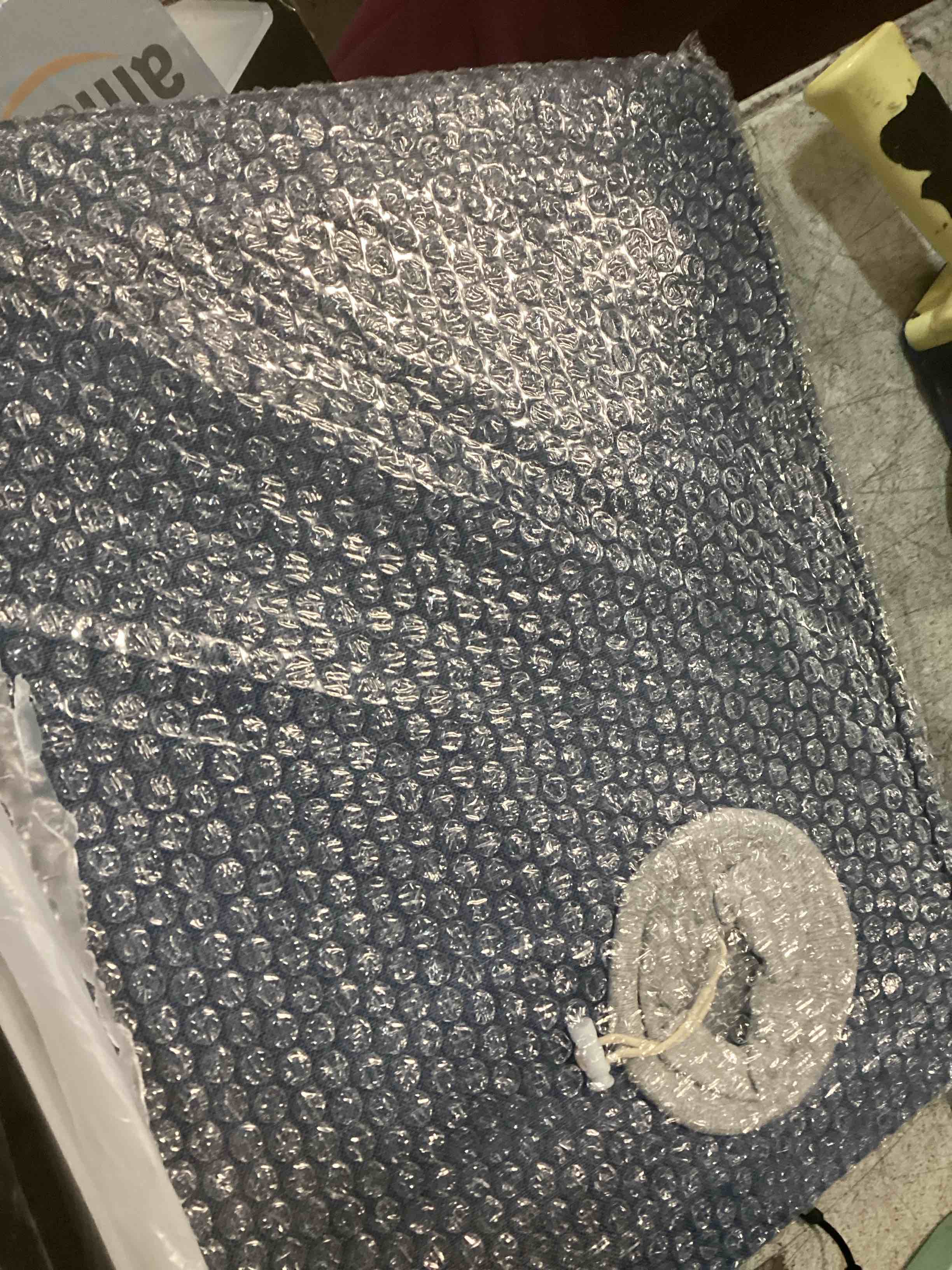 https://s3.amazonaws.com/lotting-images-prod/bidfta/PPE1948461_1743017268051.jpeg