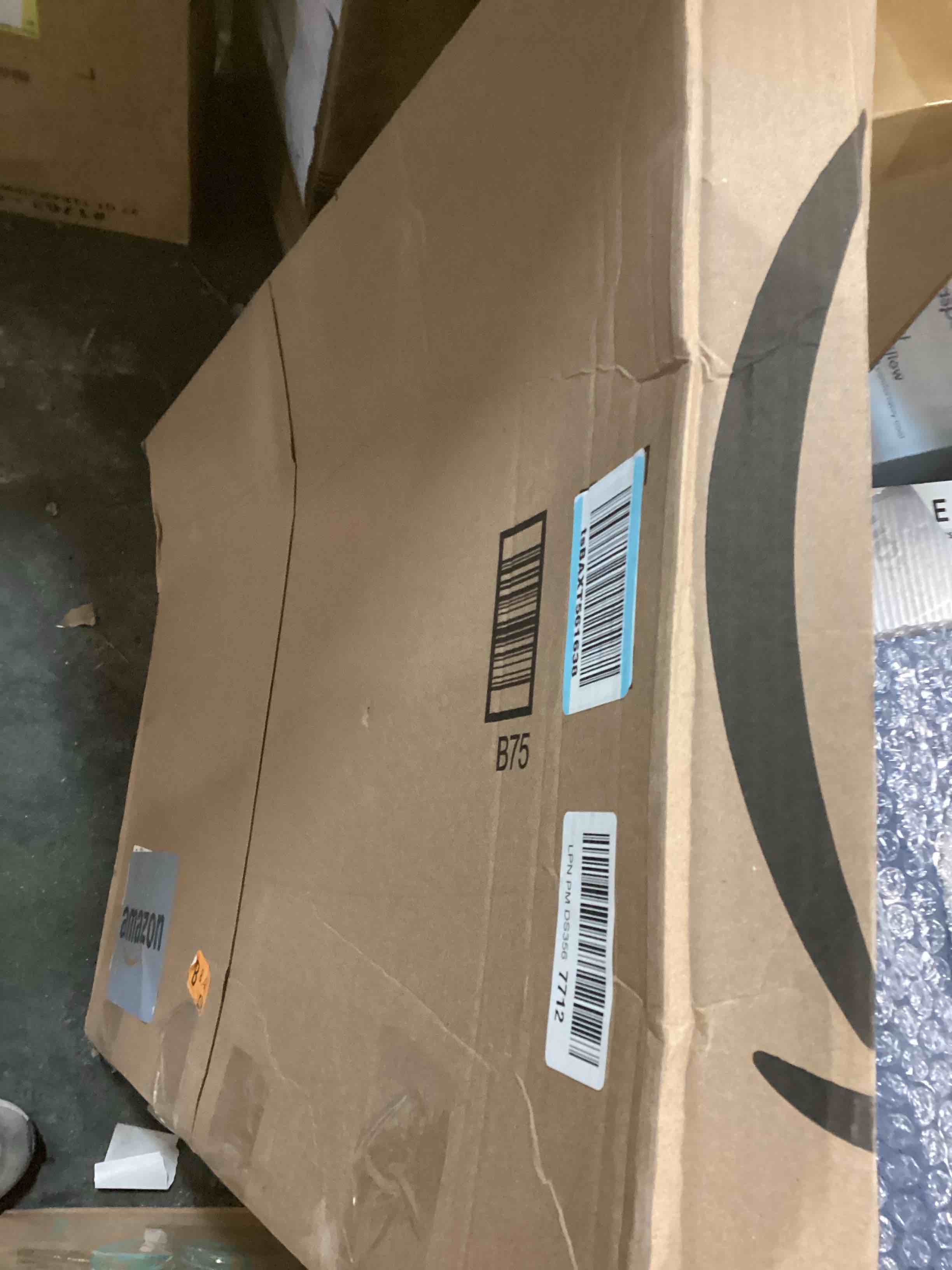https://s3.amazonaws.com/lotting-images-prod/bidfta/PPE1948461_1743017389562.jpeg