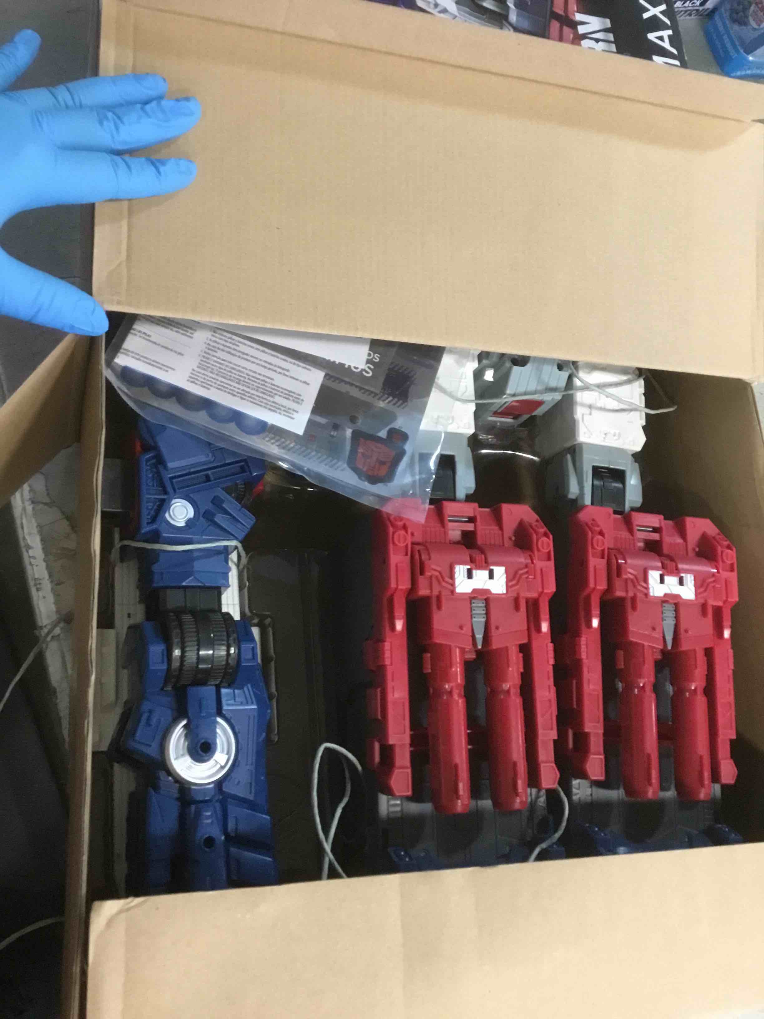 https://s3.amazonaws.com/lotting-images-prod/bidfta/PPE1948635_1743092132182.jpeg
