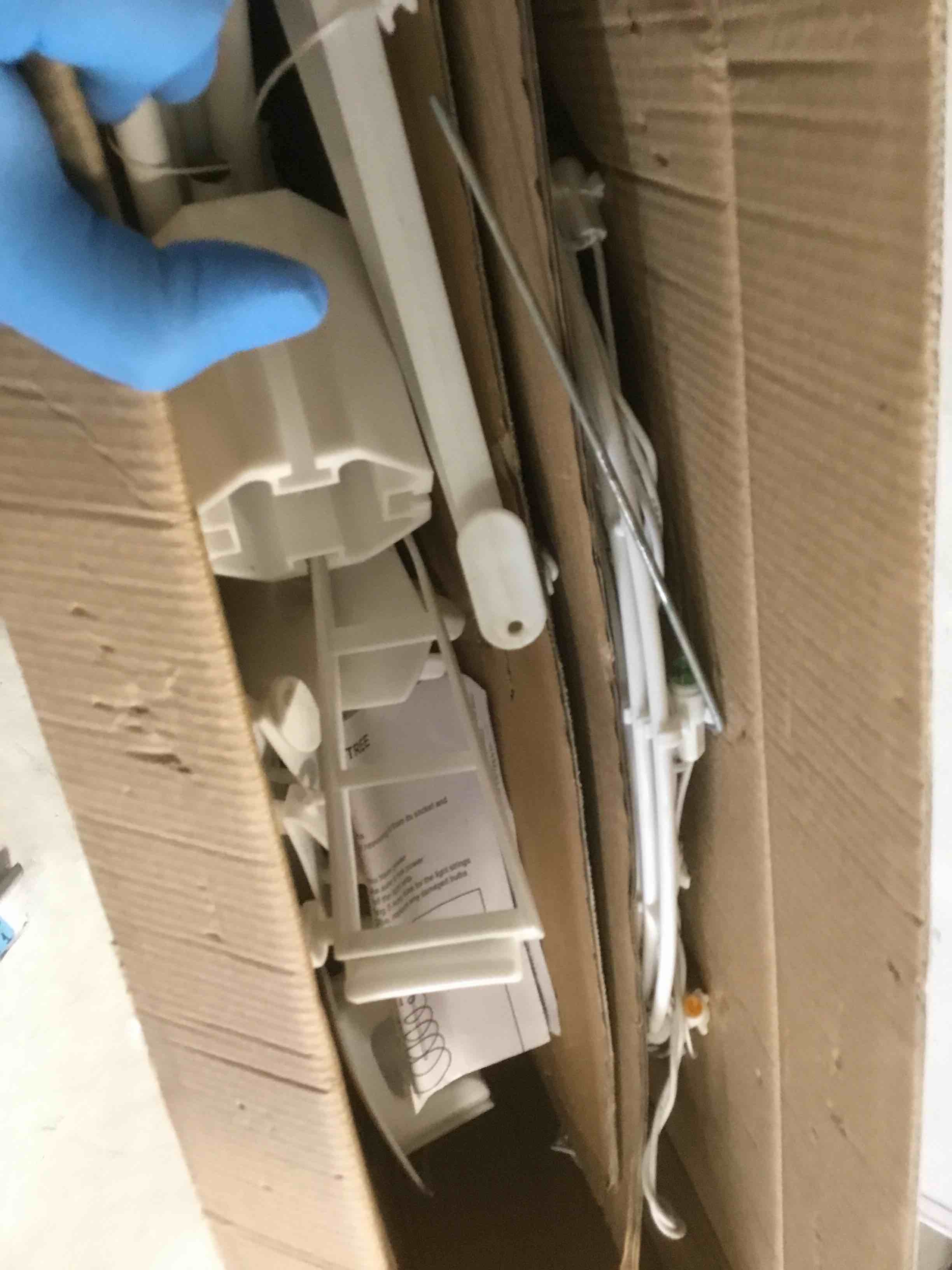https://s3.amazonaws.com/lotting-images-prod/bidfta/PPE1948648_1743093208839.jpeg