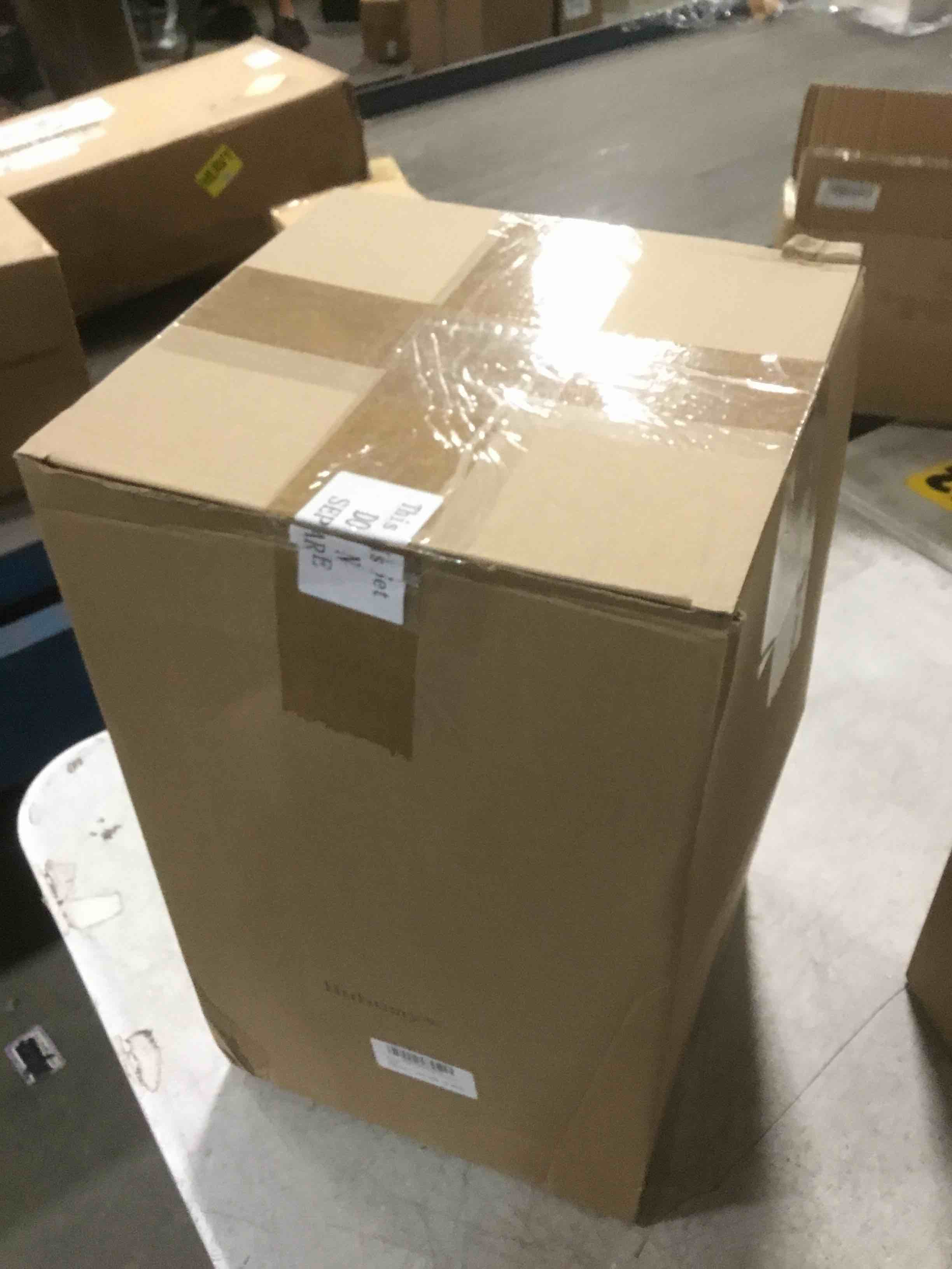 https://s3.amazonaws.com/lotting-images-prod/bidfta/PPE1948761_1743165018496.jpeg