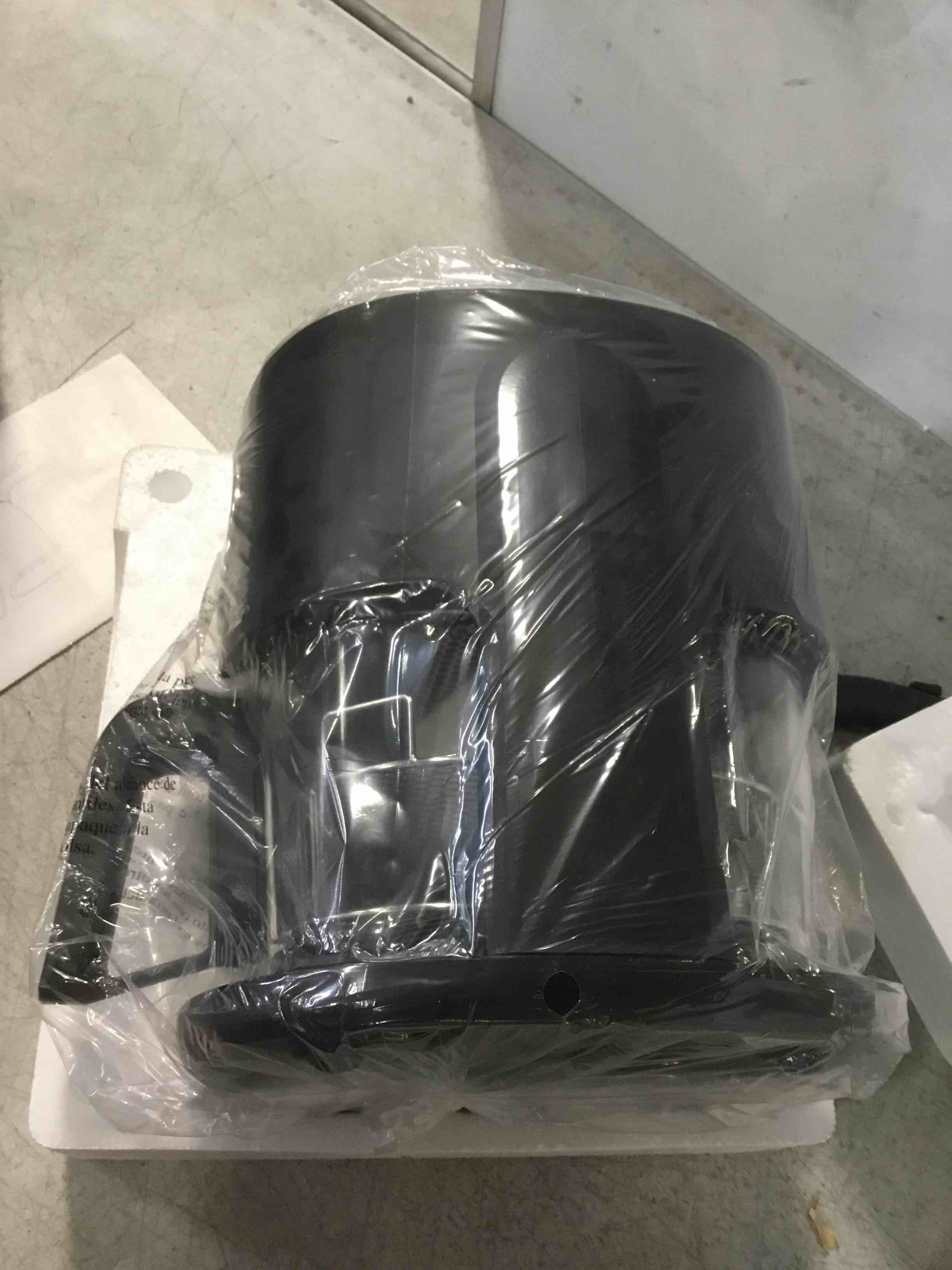 https://s3.amazonaws.com/lotting-images-prod/bidfta/PPE1948968_1743192426750.jpeg