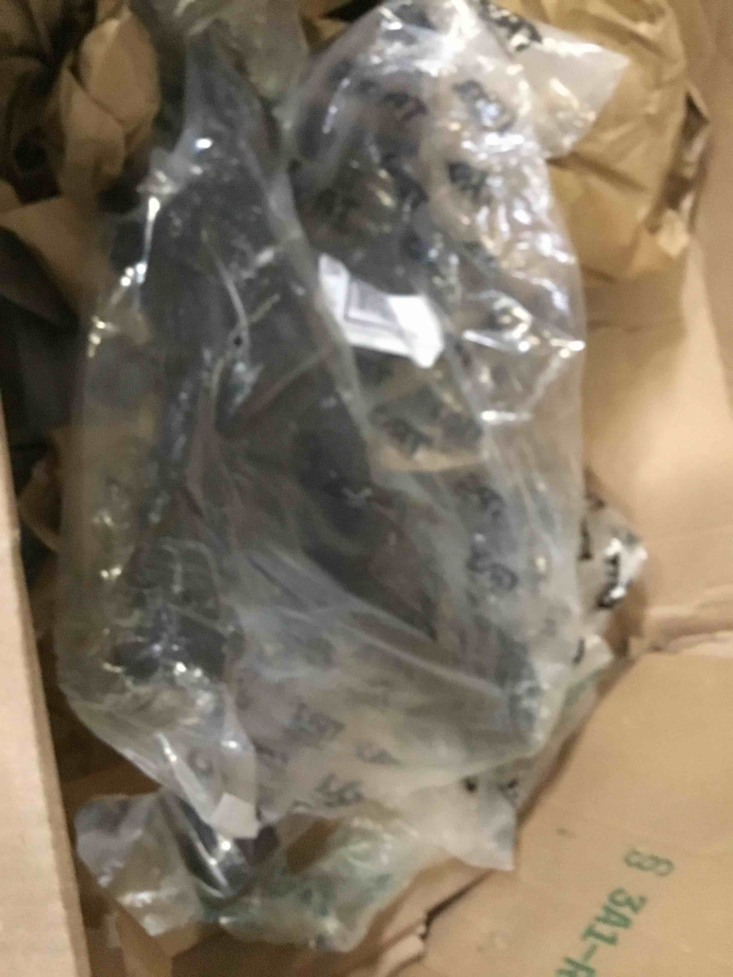 https://s3.amazonaws.com/lotting-images-prod/bidfta/PPE1949580_1743608217538.jpeg