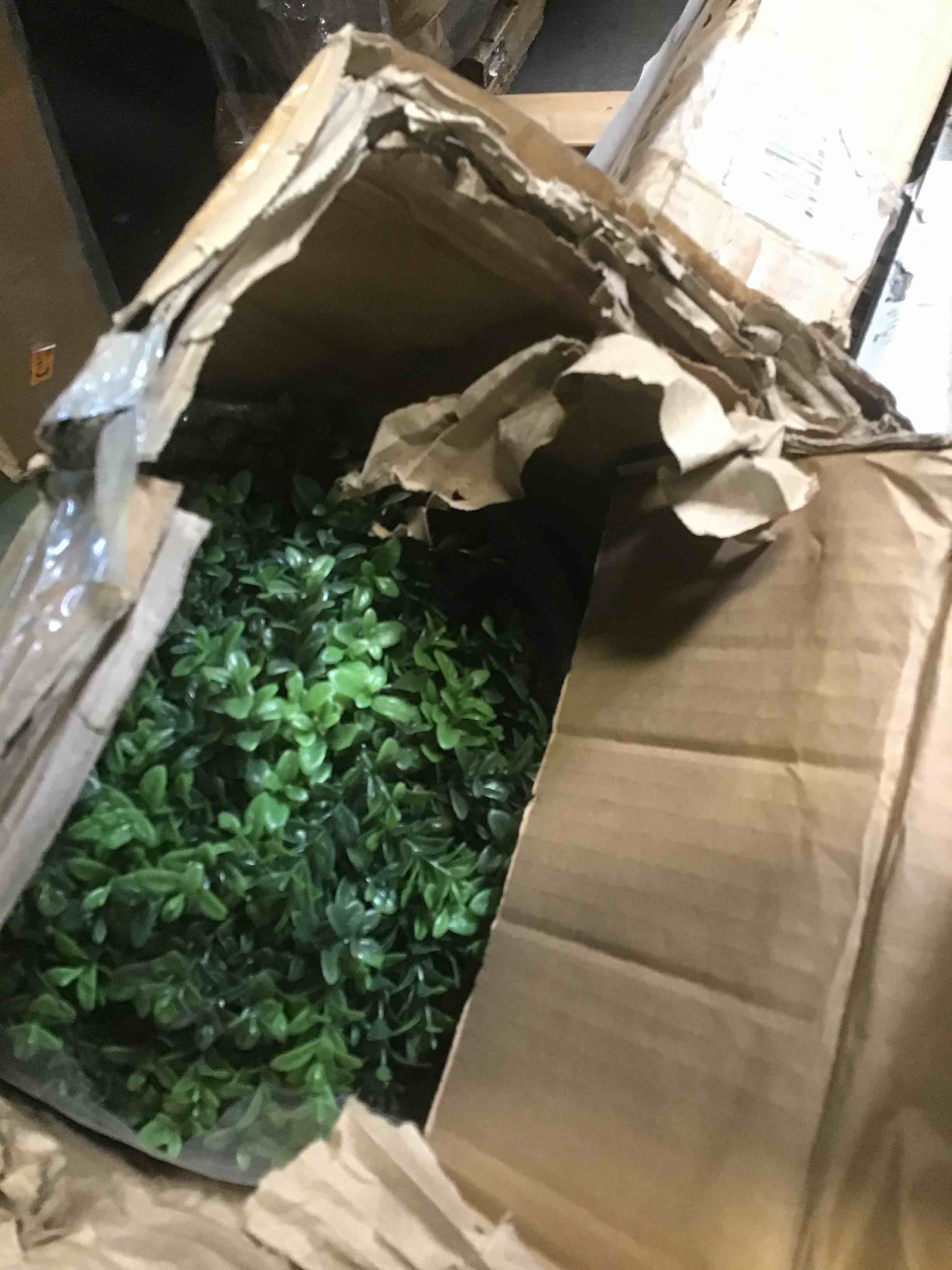 https://s3.amazonaws.com/lotting-images-prod/bidfta/PPE1950253_1744052202679.jpeg