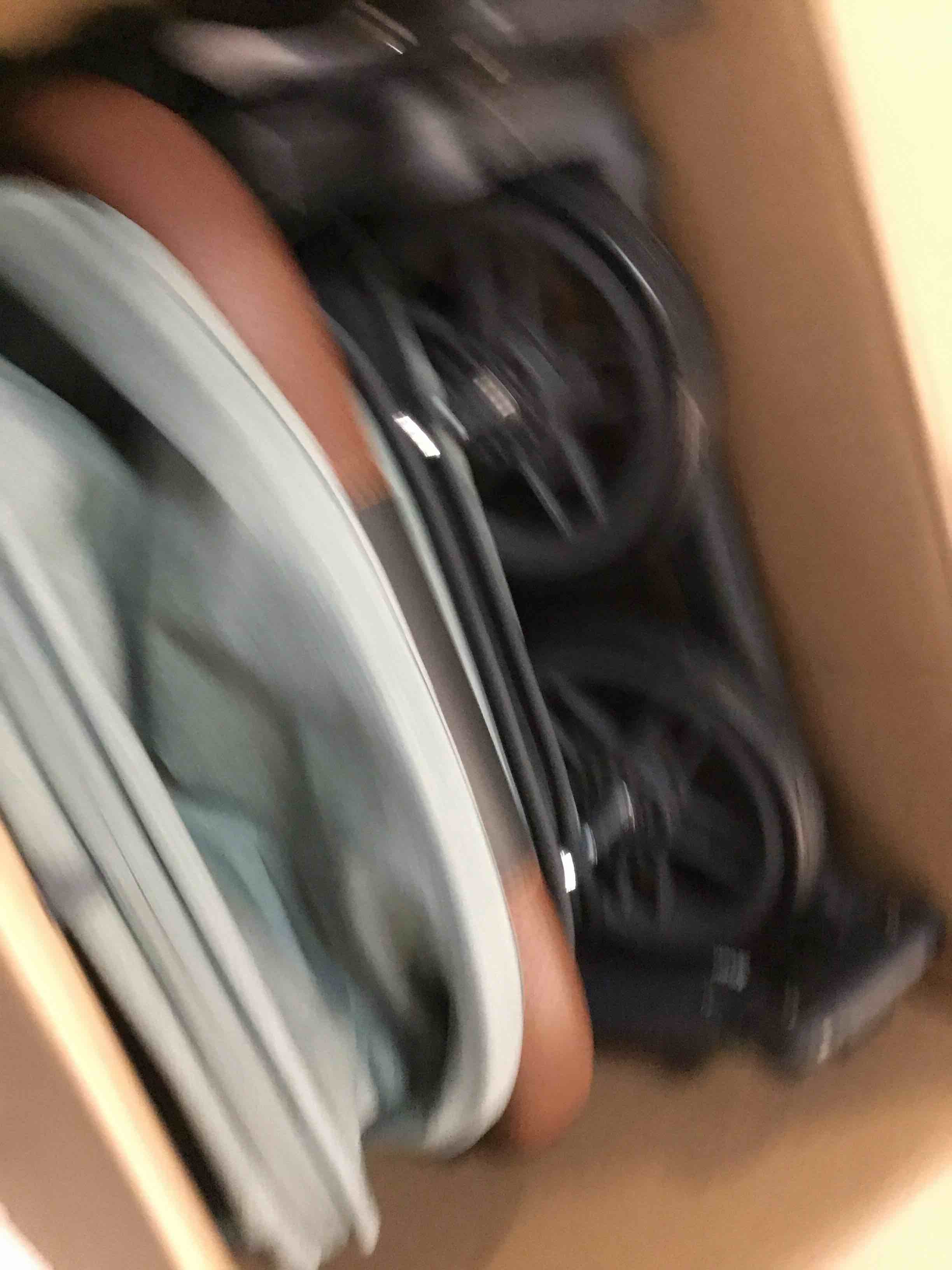 https://s3.amazonaws.com/lotting-images-prod/bidfta/PPE1950472_1744135033106.jpeg