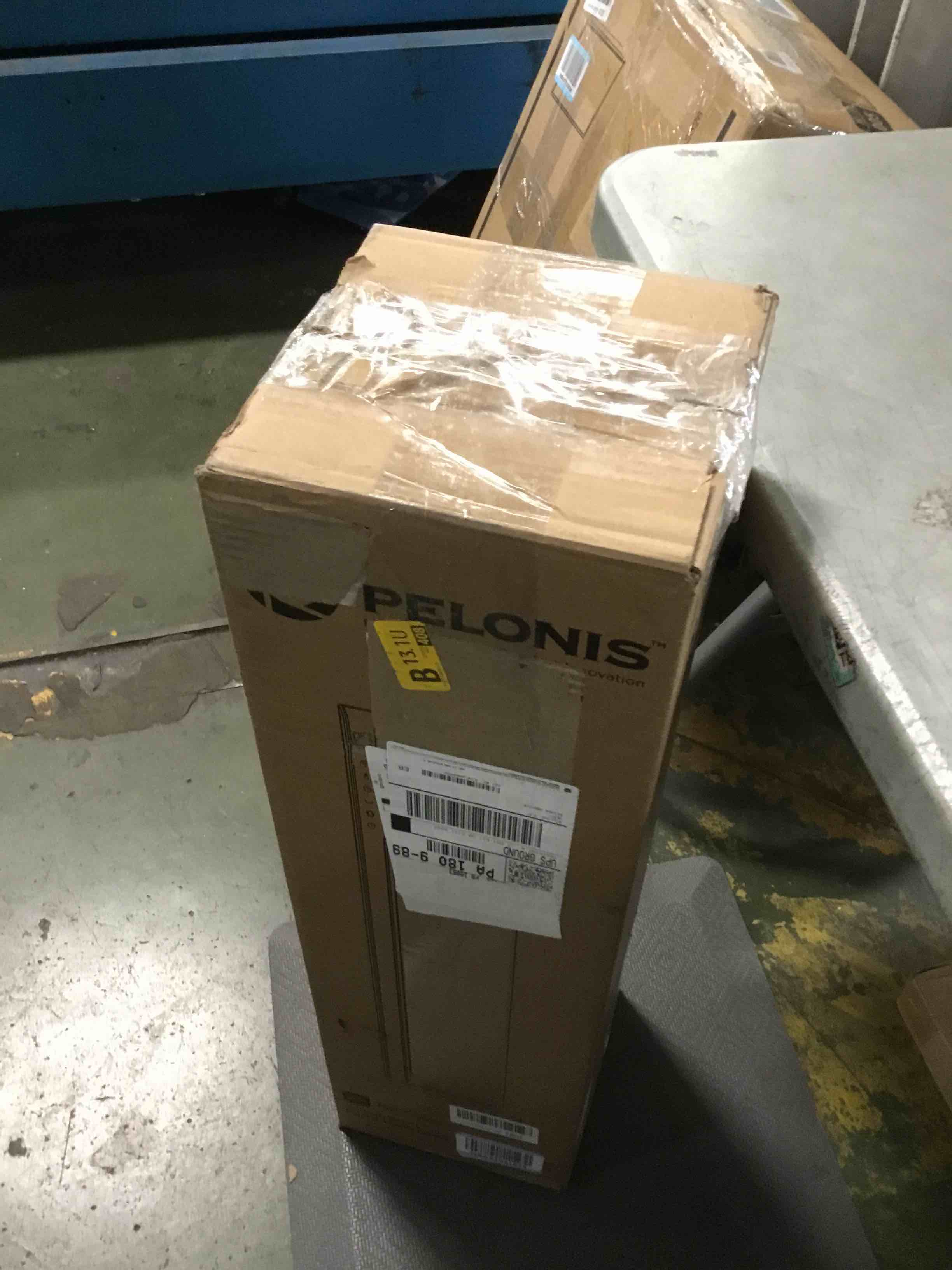 https://s3.amazonaws.com/lotting-images-prod/bidfta/PPE1950554_1744202474961.jpeg