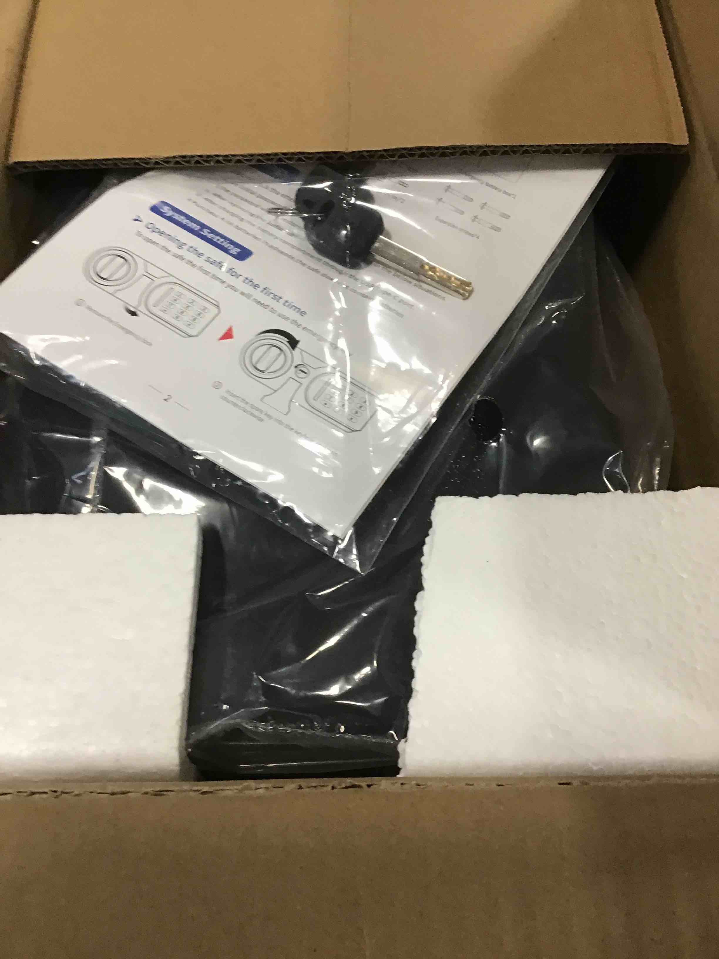 https://s3.amazonaws.com/lotting-images-prod/bidfta/PPE1951484_1742991965289.jpeg