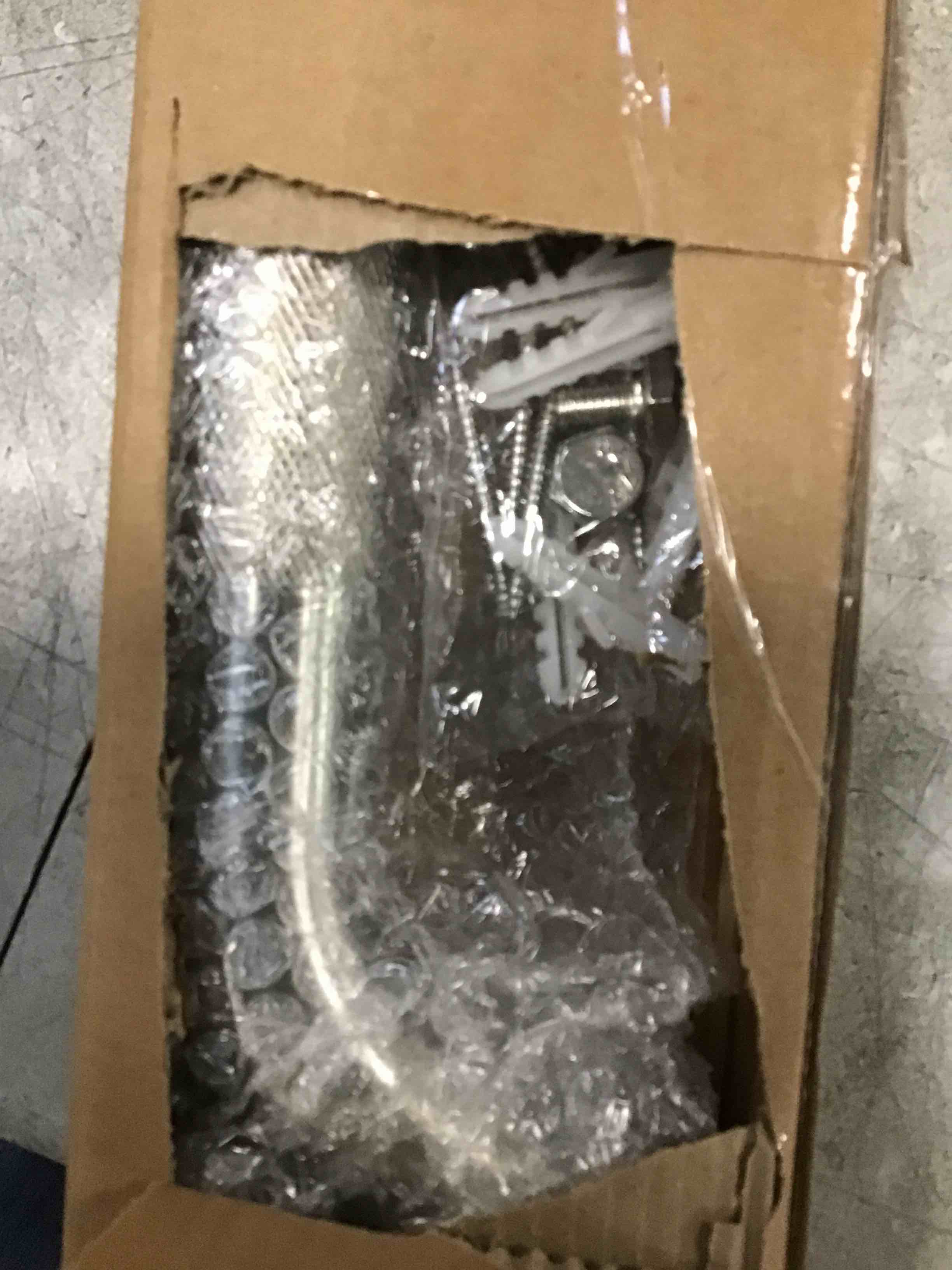 https://s3.amazonaws.com/lotting-images-prod/bidfta/PPE1951487_1742992283560.jpeg
