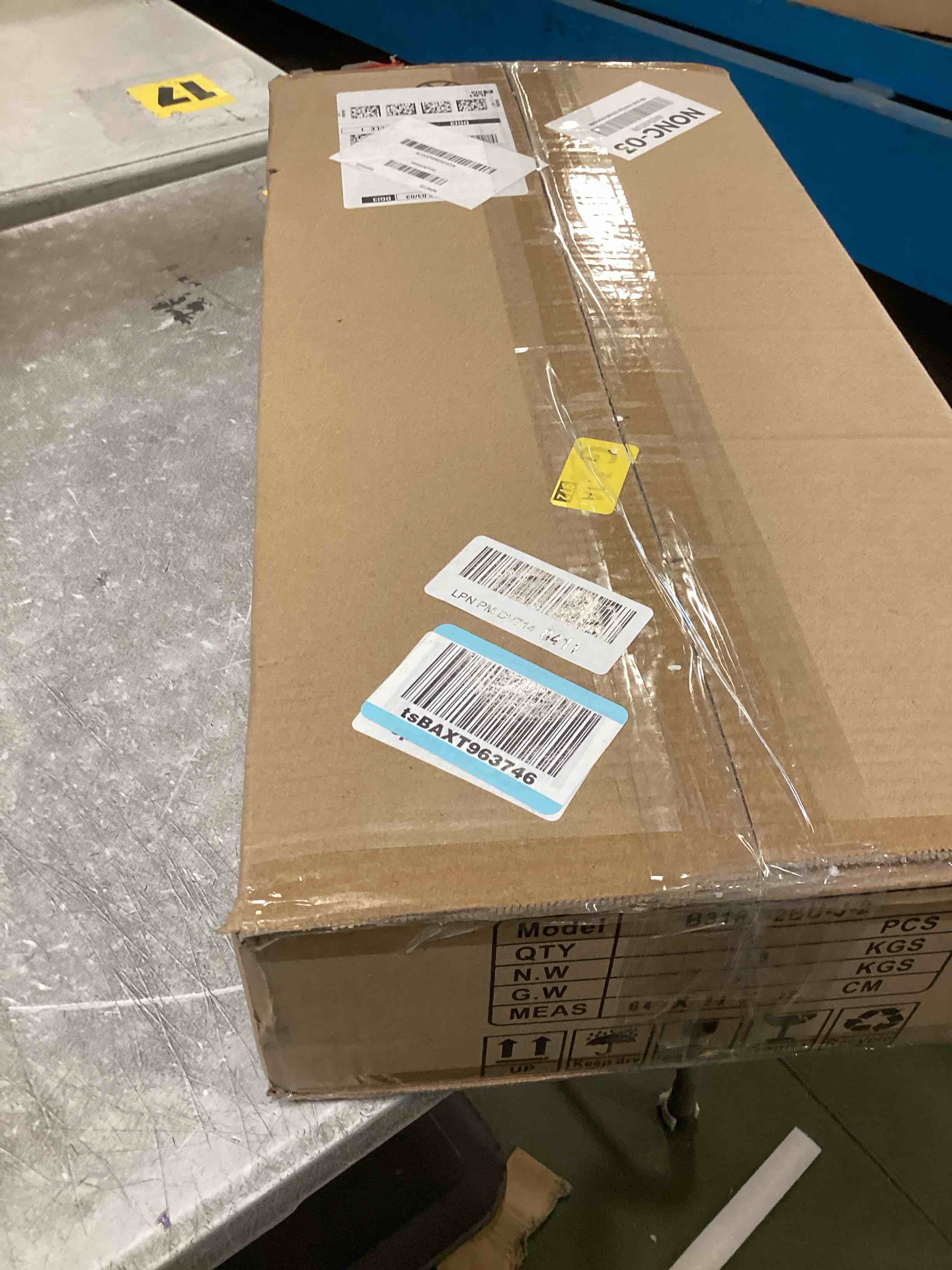 https://s3.amazonaws.com/lotting-images-prod/bidfta/PPE1951607_1743002886646.jpeg