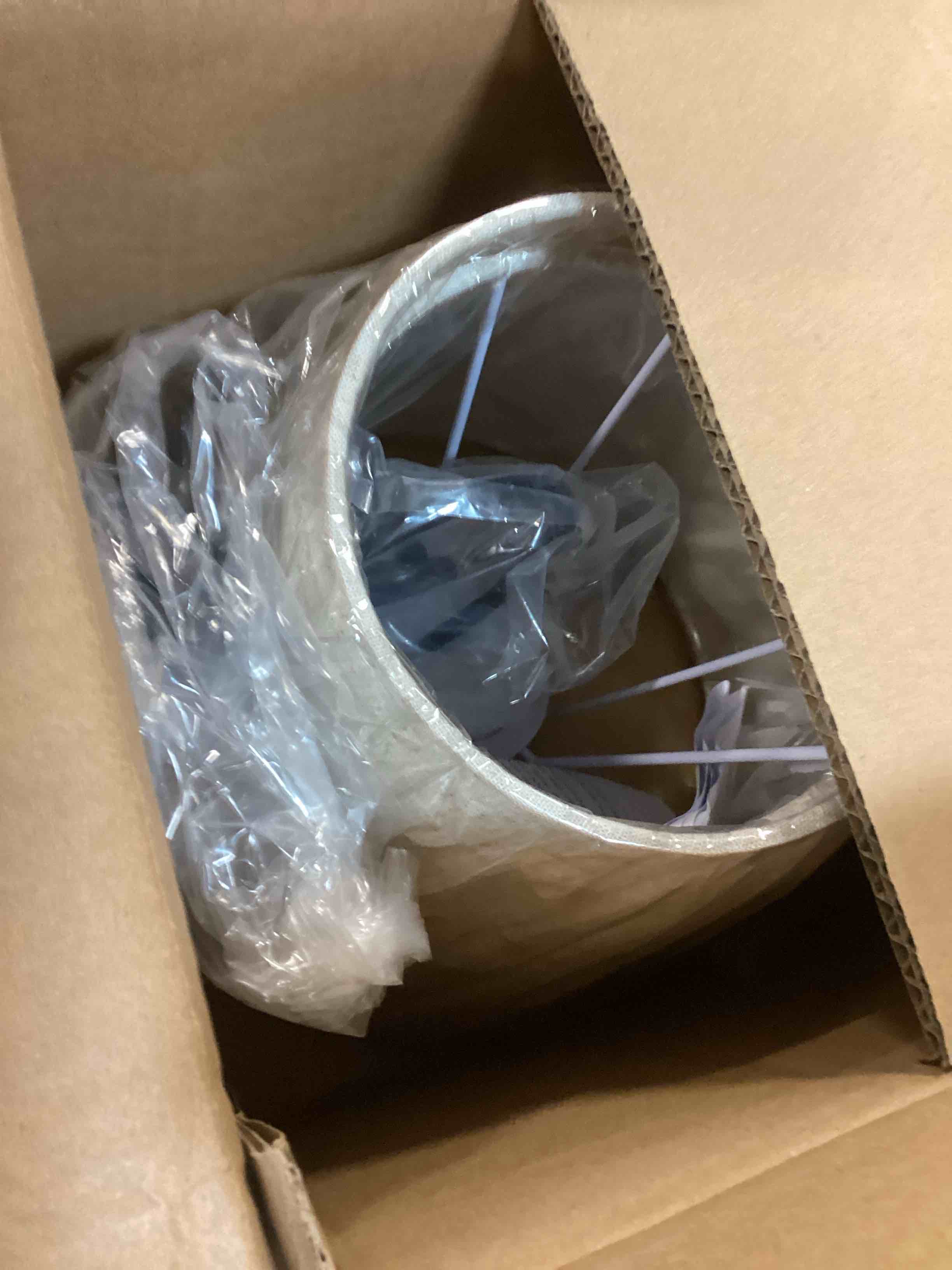 https://s3.amazonaws.com/lotting-images-prod/bidfta/PPE1951708_1743015384157.jpeg