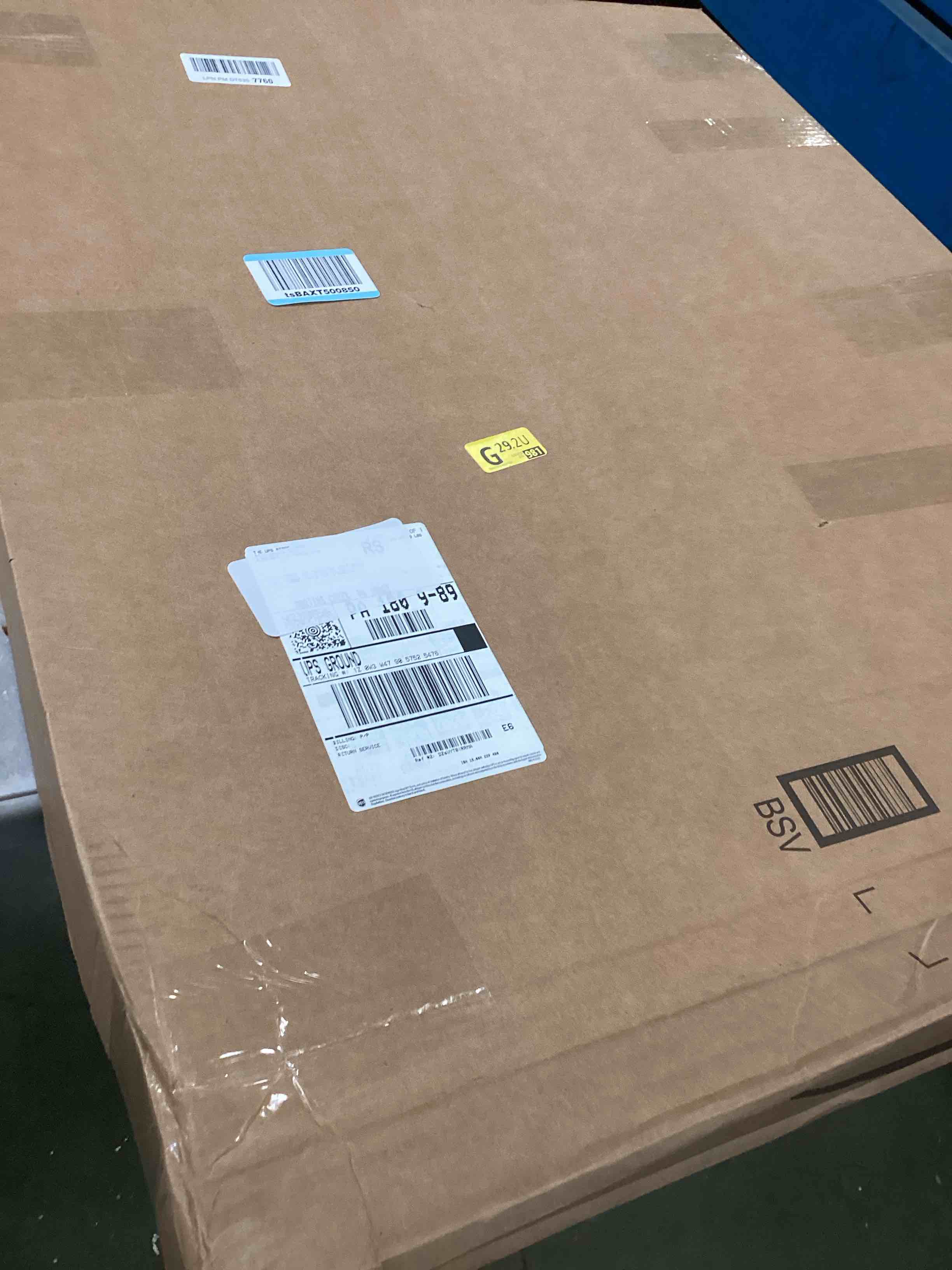 https://s3.amazonaws.com/lotting-images-prod/bidfta/PPE1951917_1743098111076.jpeg