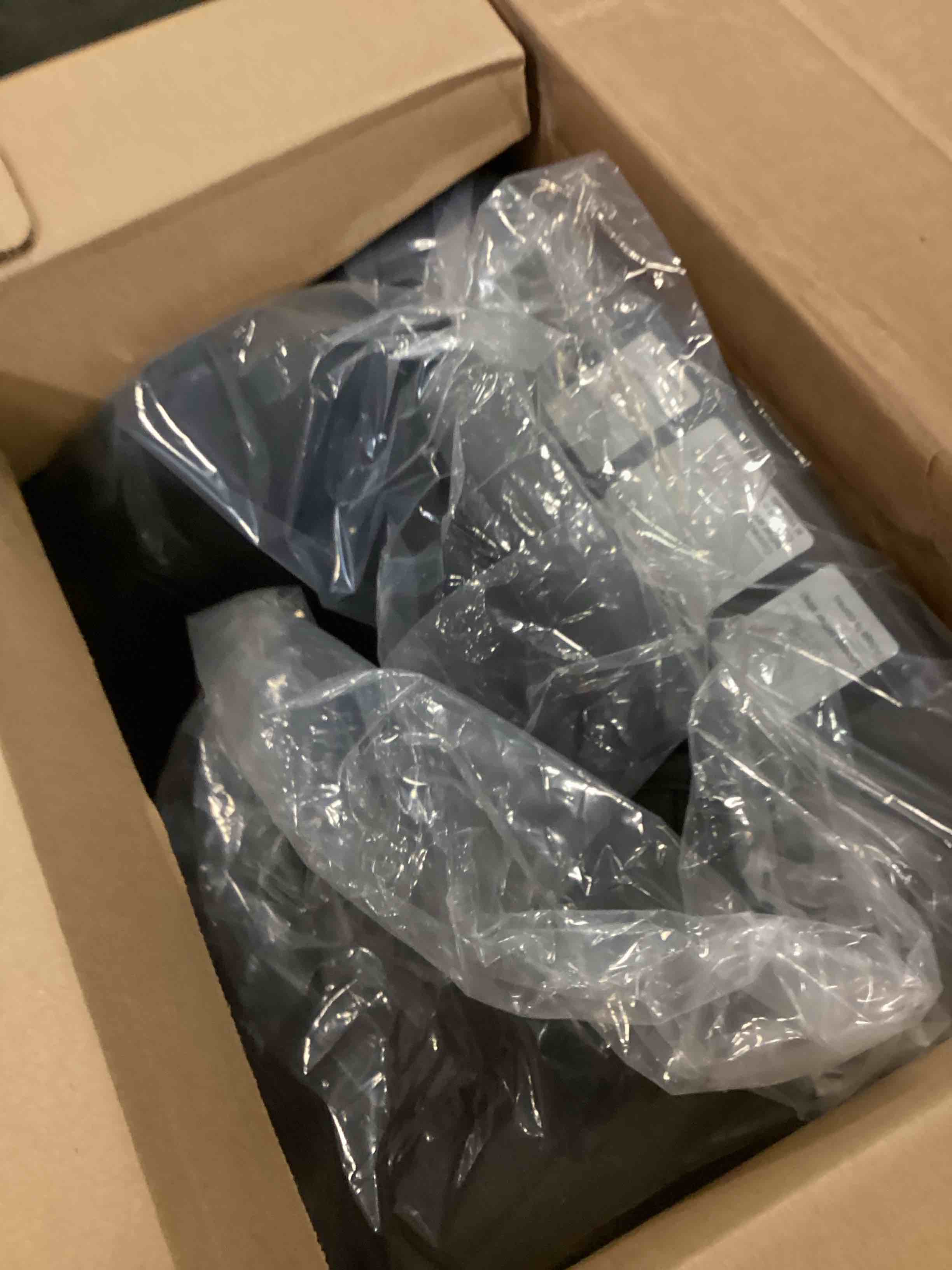 https://s3.amazonaws.com/lotting-images-prod/bidfta/PPE1951970_1743103732889.jpeg