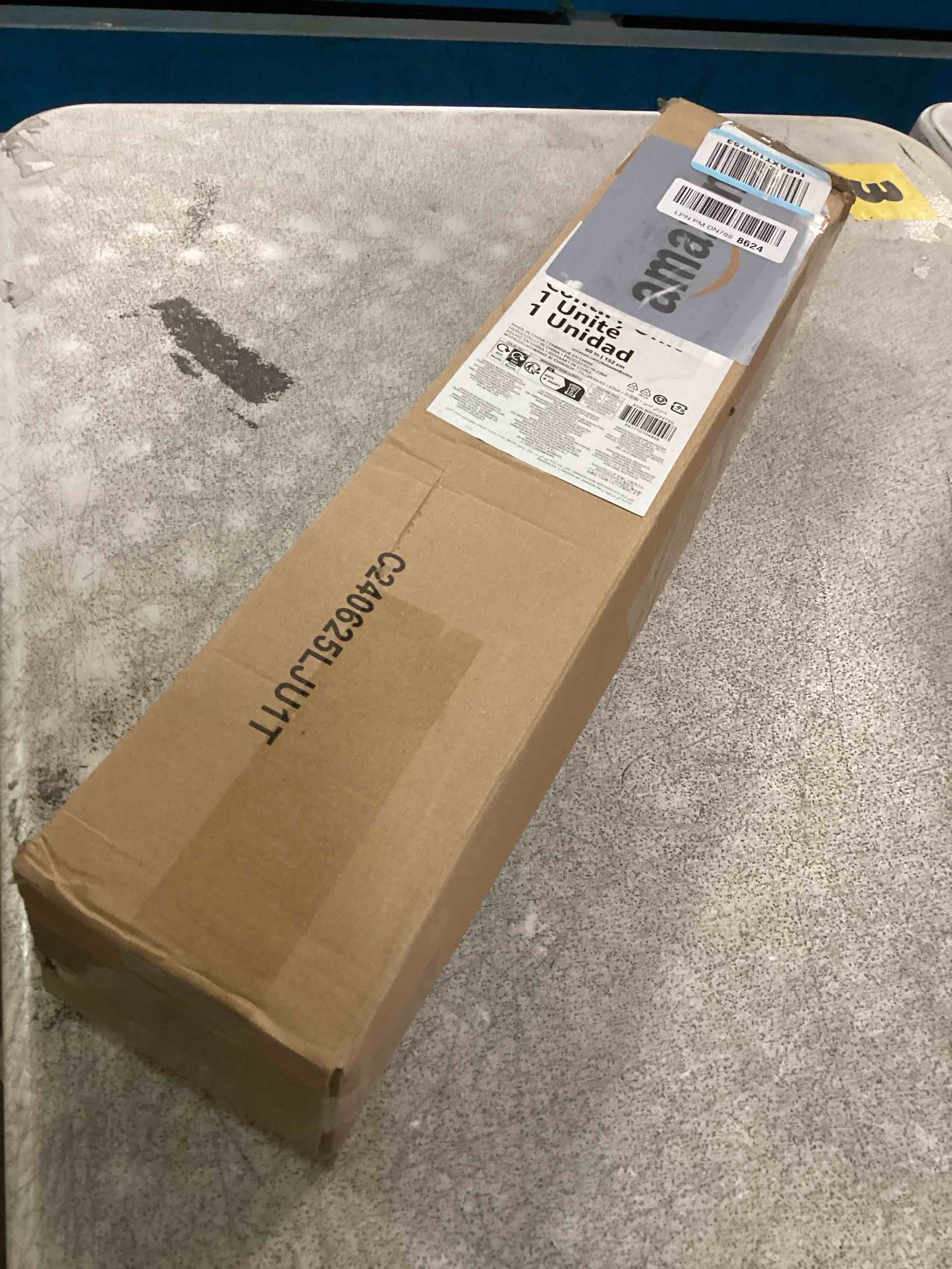 https://s3.amazonaws.com/lotting-images-prod/bidfta/PPE1952269_1743442887514.jpeg