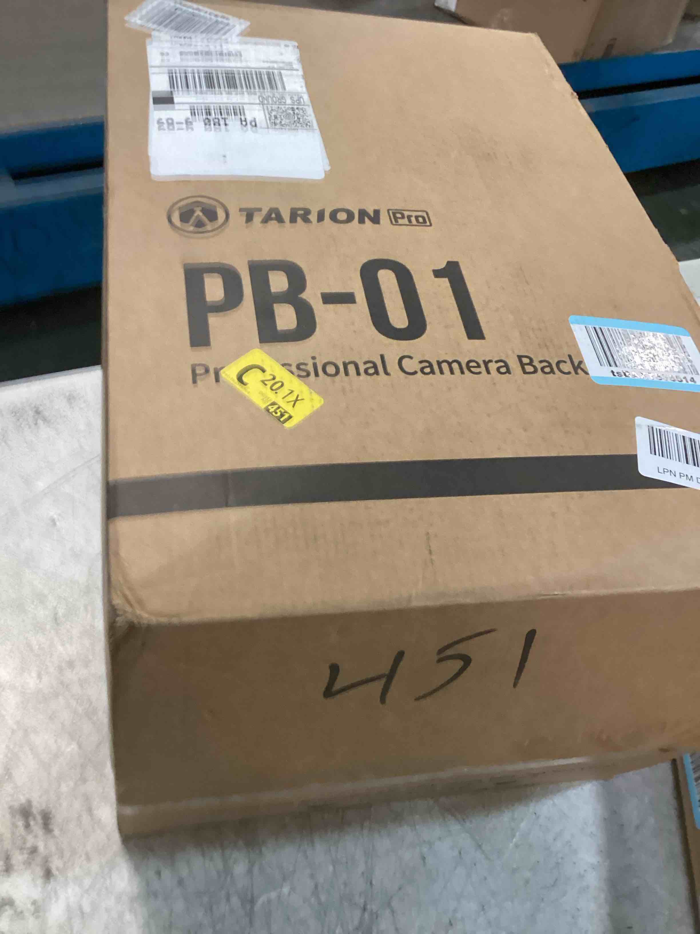 https://s3.amazonaws.com/lotting-images-prod/bidfta/PPE1952748_1743610881954.jpeg