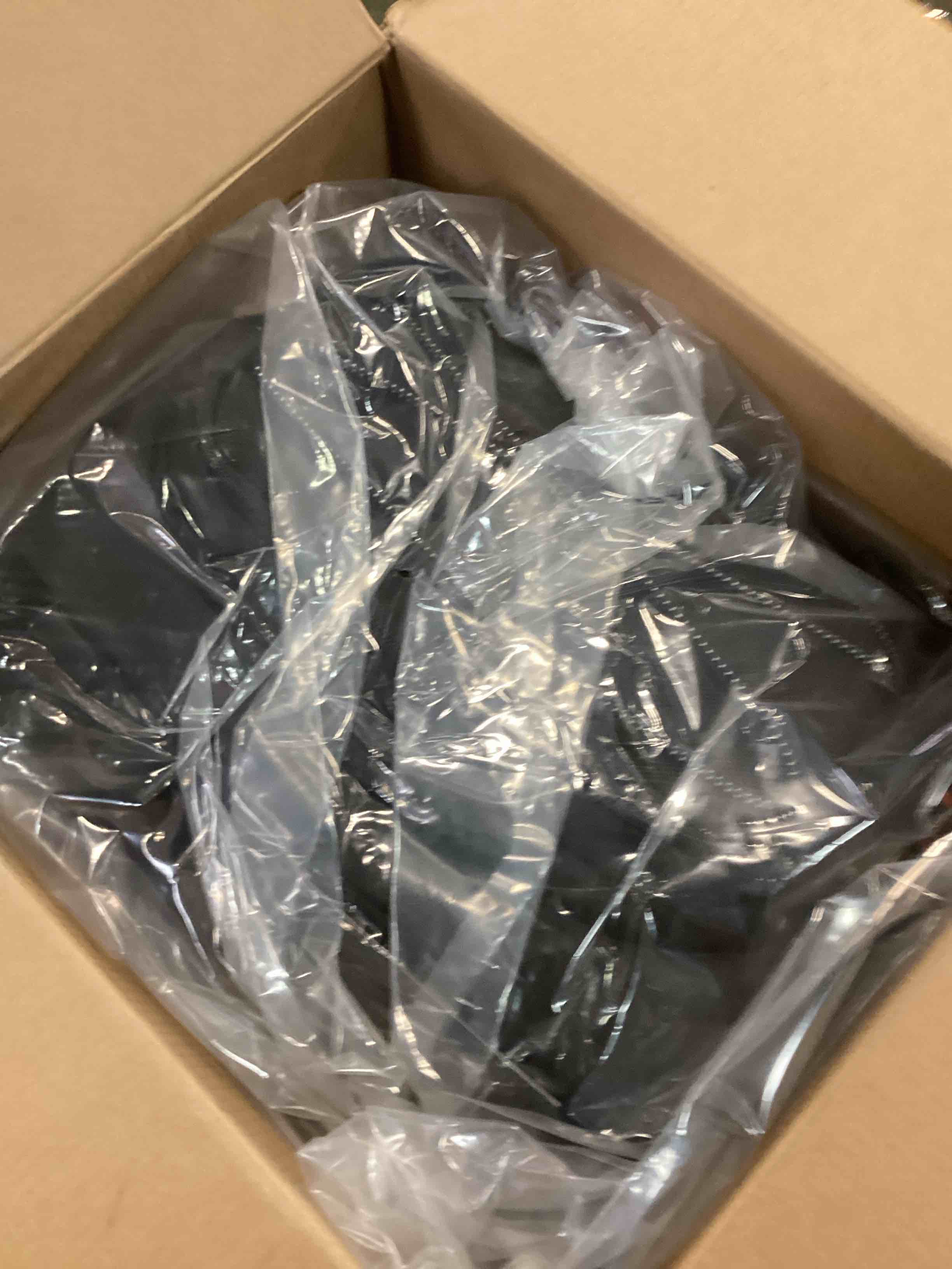 https://s3.amazonaws.com/lotting-images-prod/bidfta/PPE1952748_1743610896657.jpeg