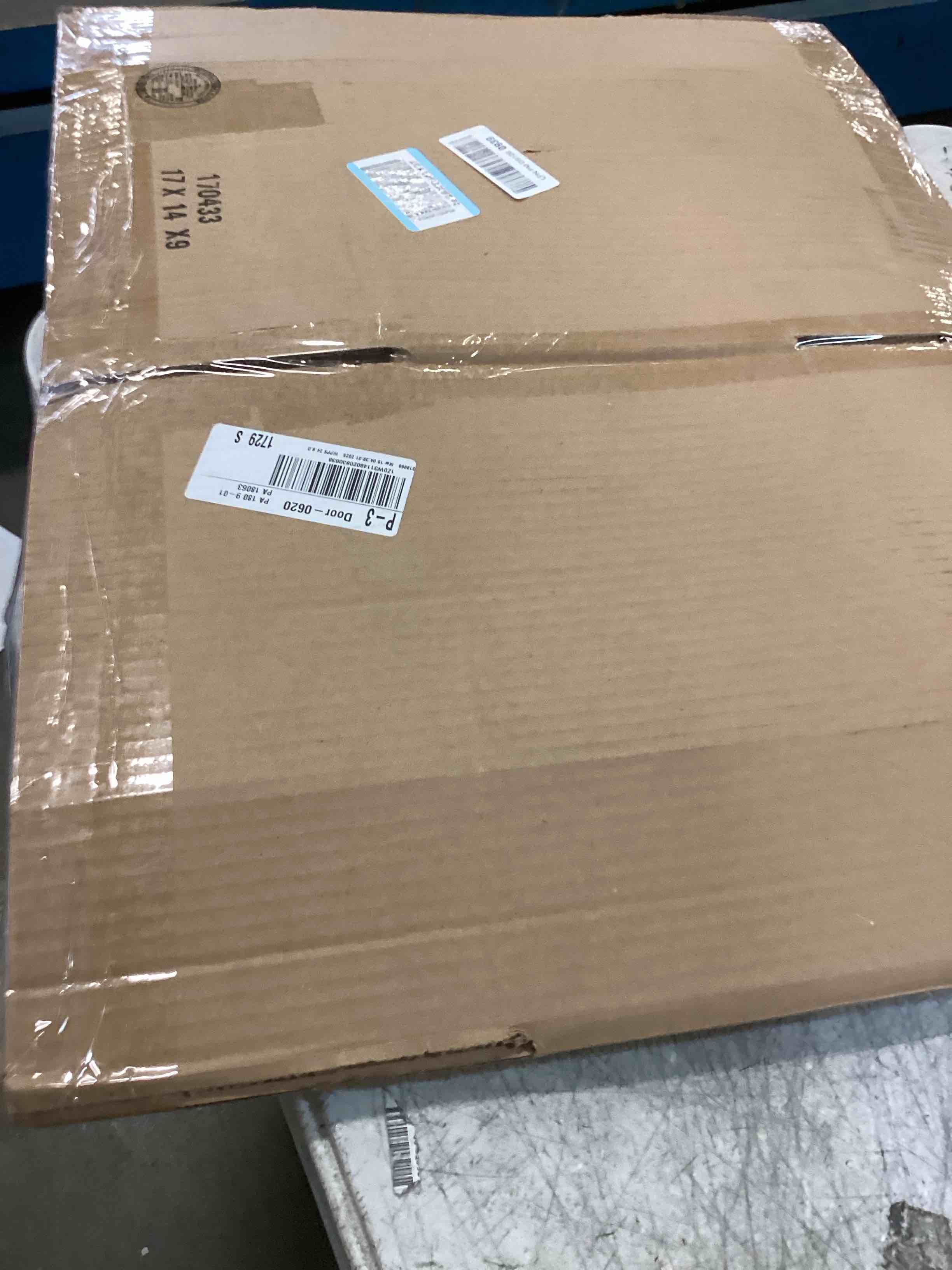 https://s3.amazonaws.com/lotting-images-prod/bidfta/PPE1952761_1743611713380.jpeg