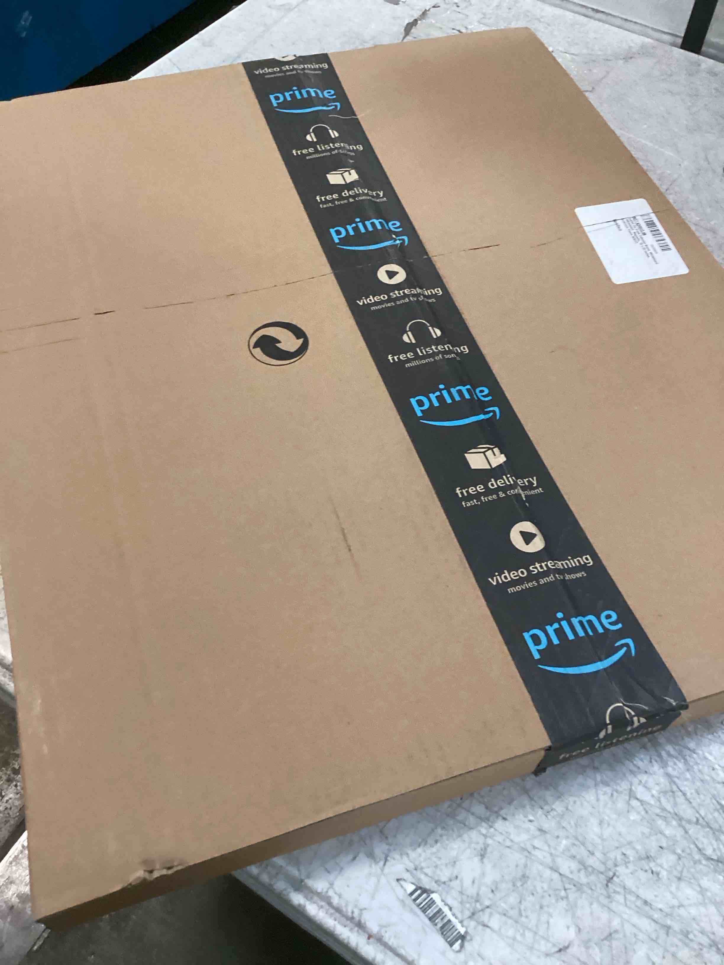 https://s3.amazonaws.com/lotting-images-prod/bidfta/PPE1952761_1743611763183.jpeg