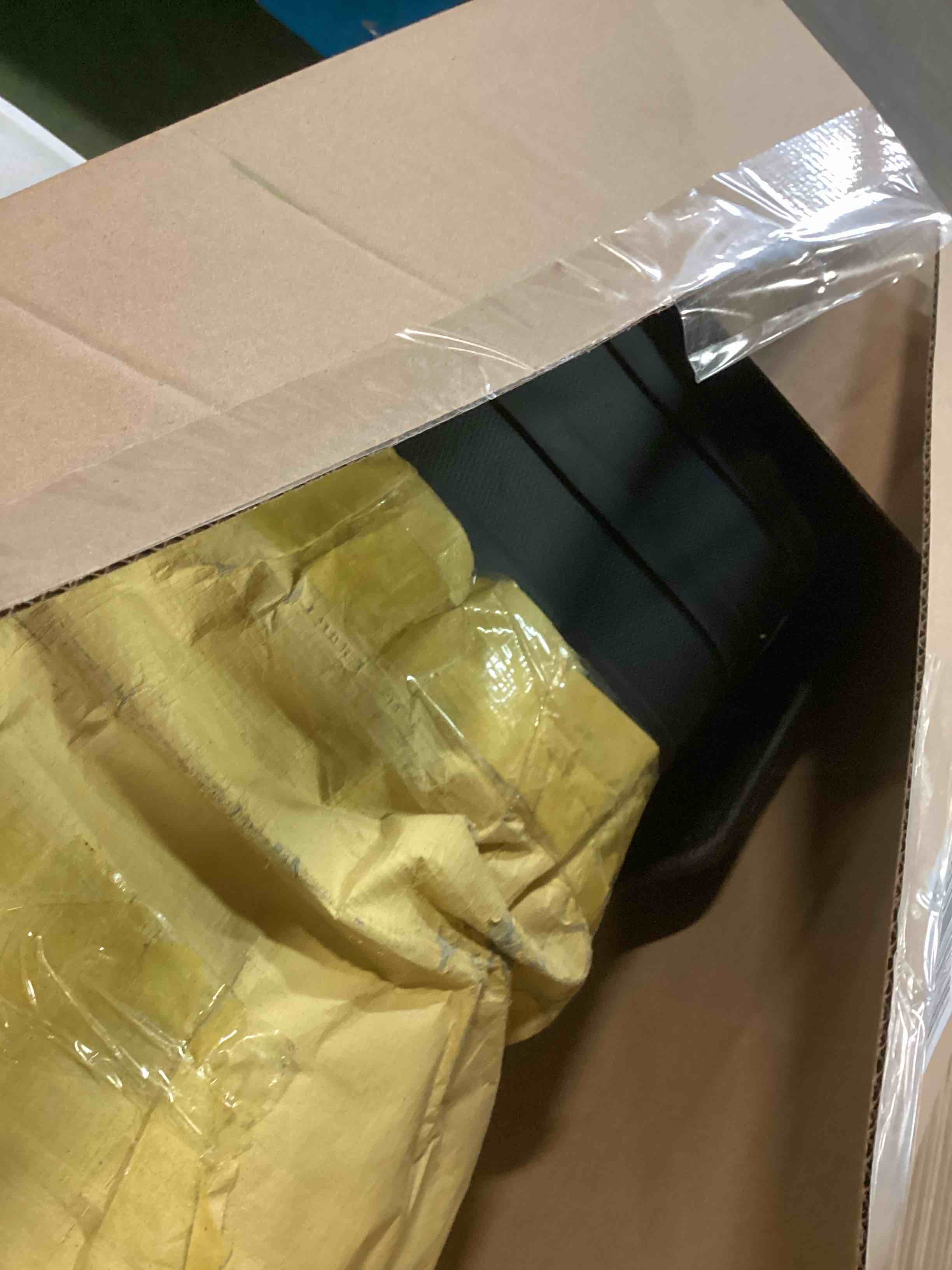 https://s3.amazonaws.com/lotting-images-prod/bidfta/PPE1952905_1743686921460.jpeg