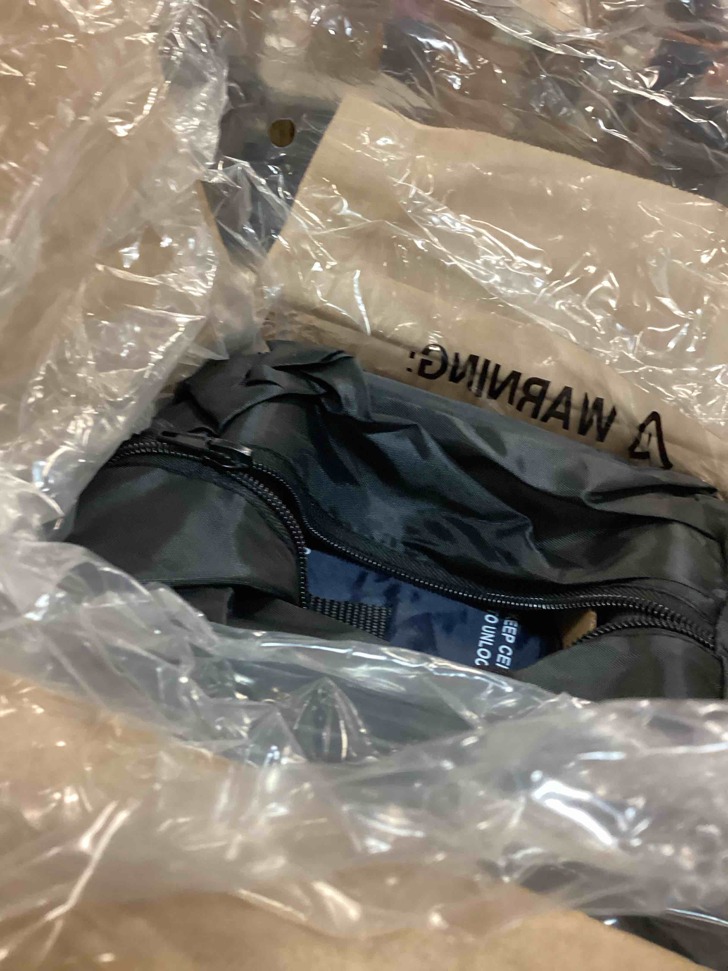 https://s3.amazonaws.com/lotting-images-prod/bidfta/PPE1953135_1743771032293.jpeg