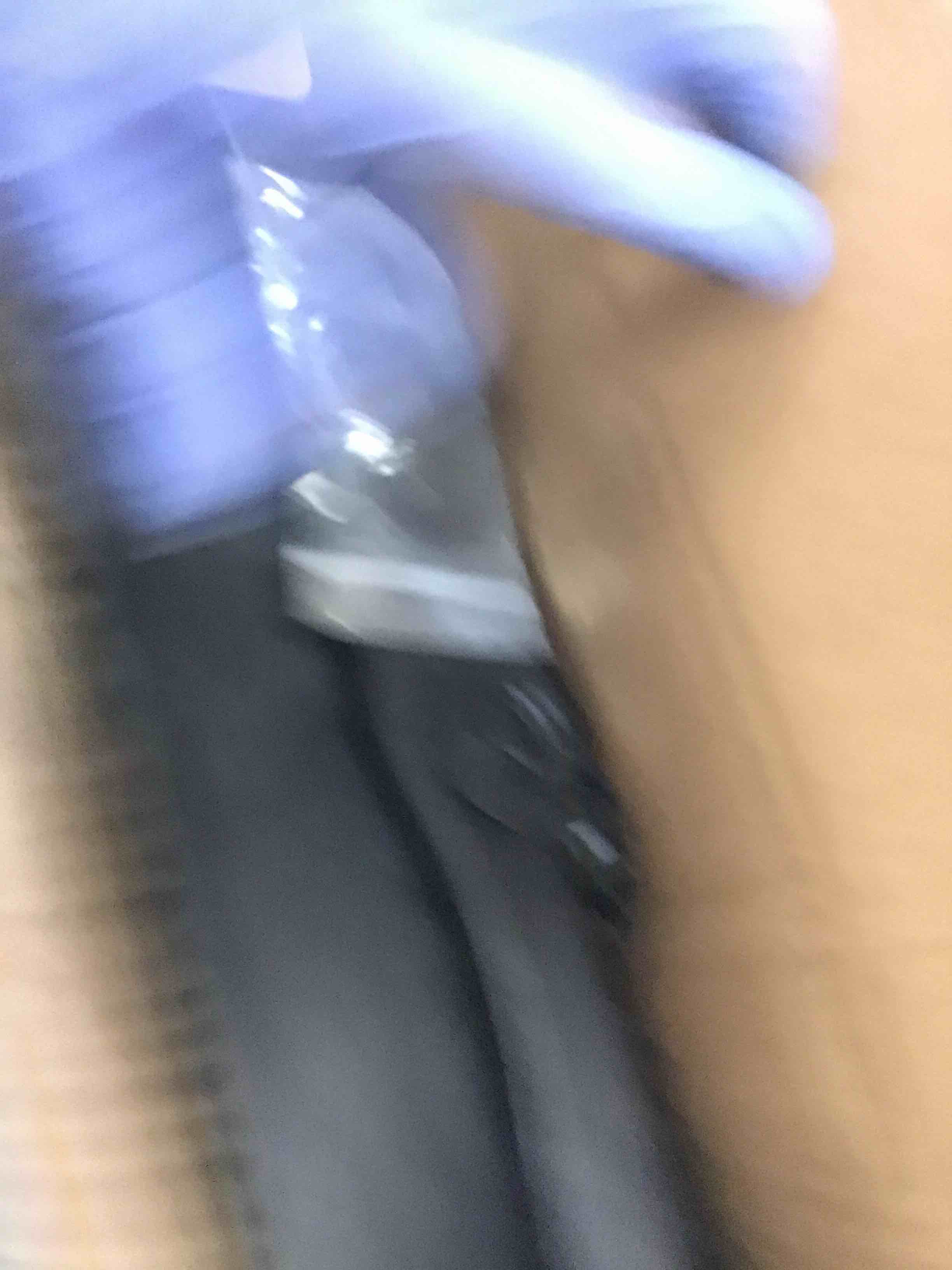 https://s3.amazonaws.com/lotting-images-prod/bidfta/PPE1954085_1742563361008.jpeg