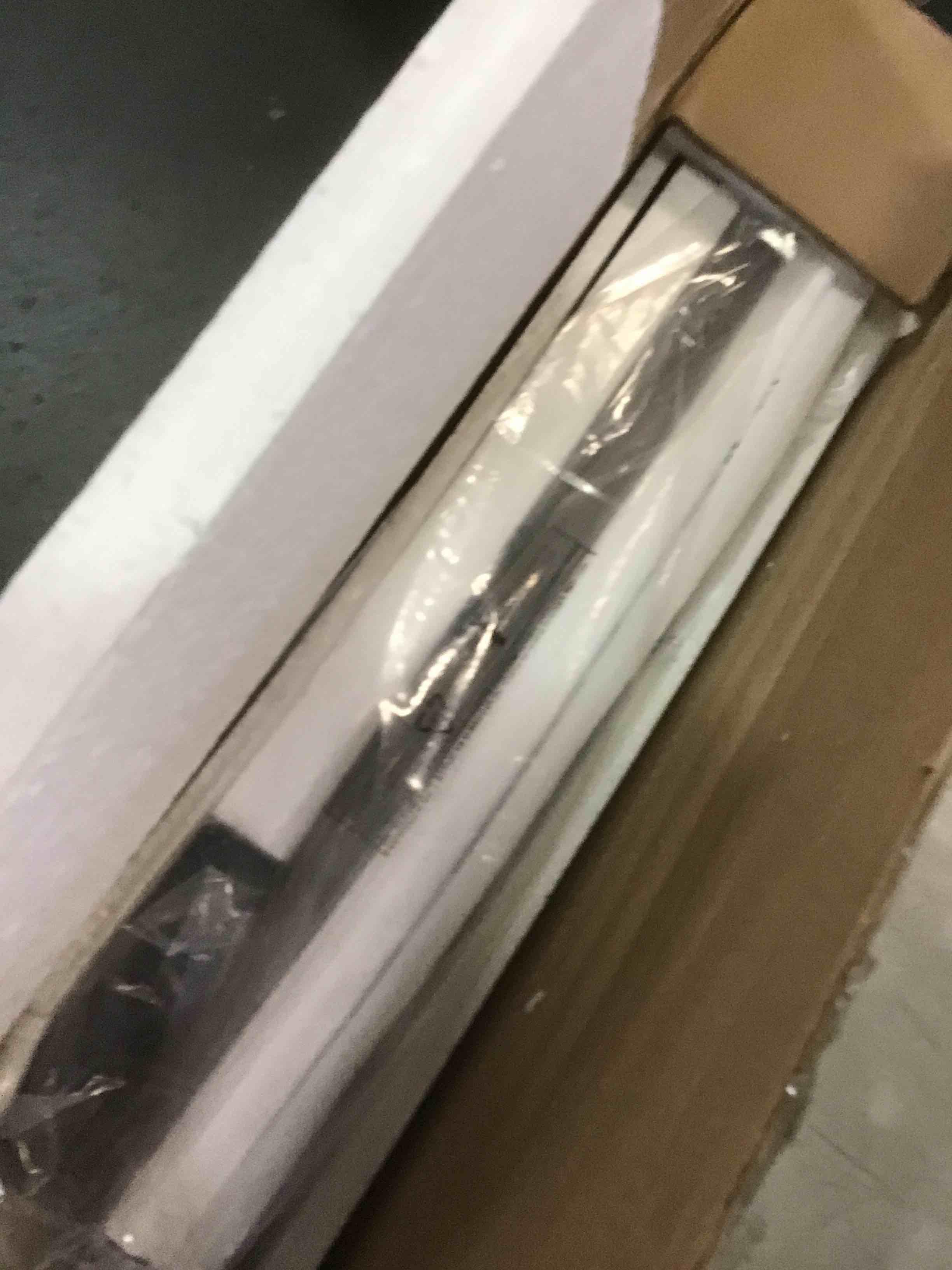 https://s3.amazonaws.com/lotting-images-prod/bidfta/PPE1954275_1742580999137.jpeg