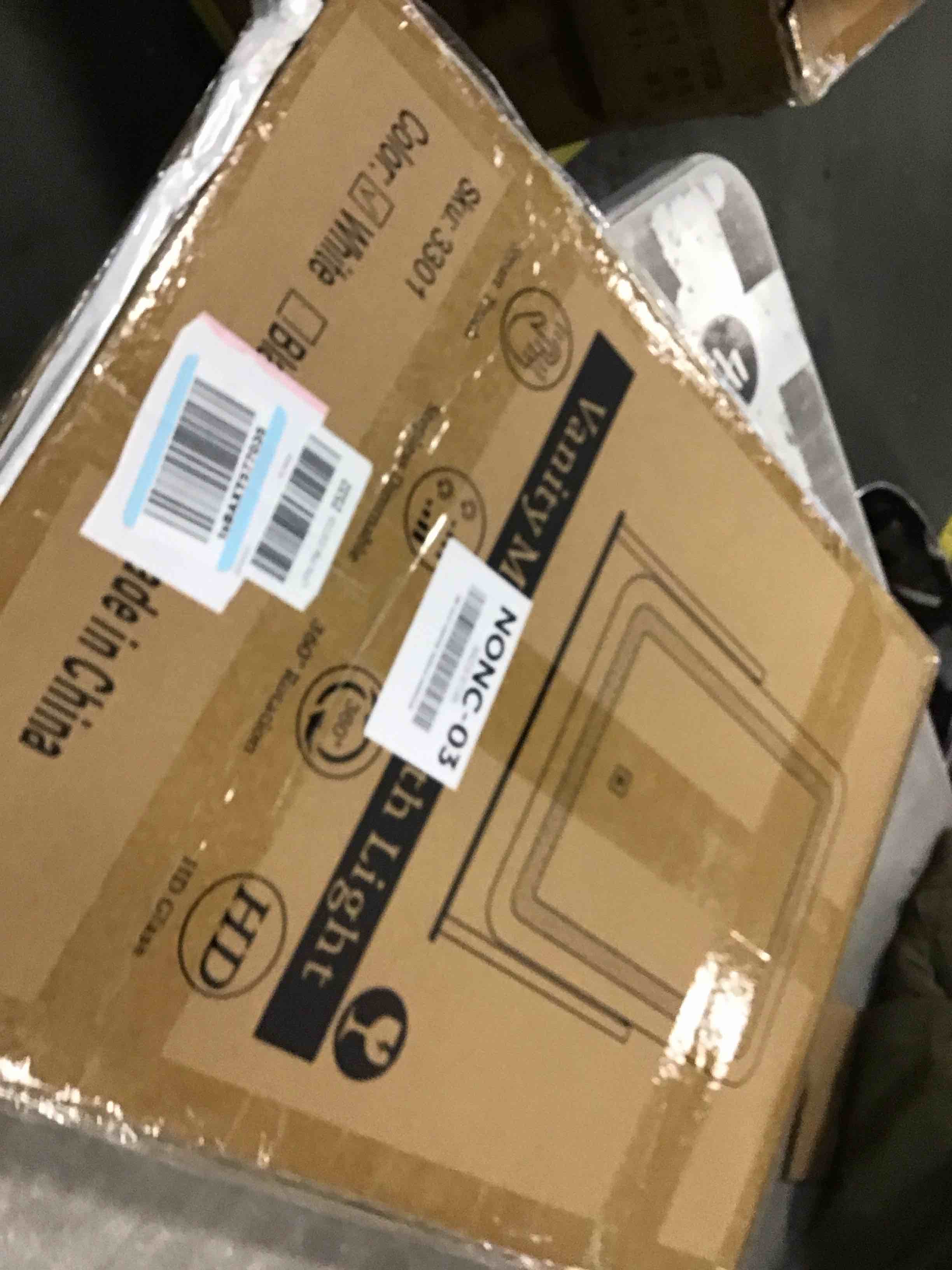 https://s3.amazonaws.com/lotting-images-prod/bidfta/PPE1954842_1742909359697.jpeg