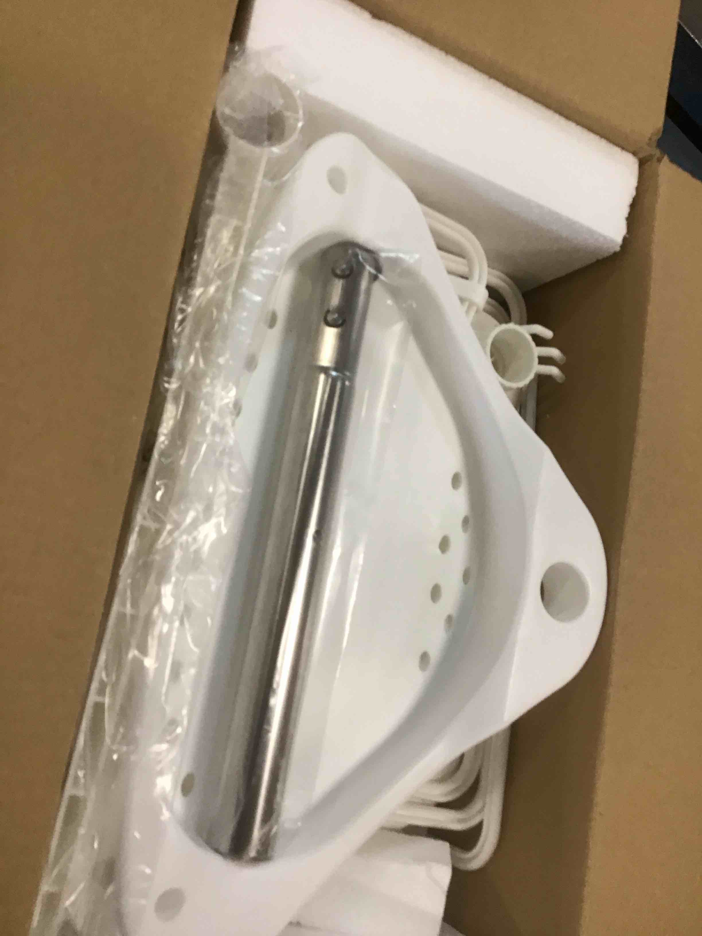 https://s3.amazonaws.com/lotting-images-prod/bidfta/PPE1956352_1743192440827.jpeg