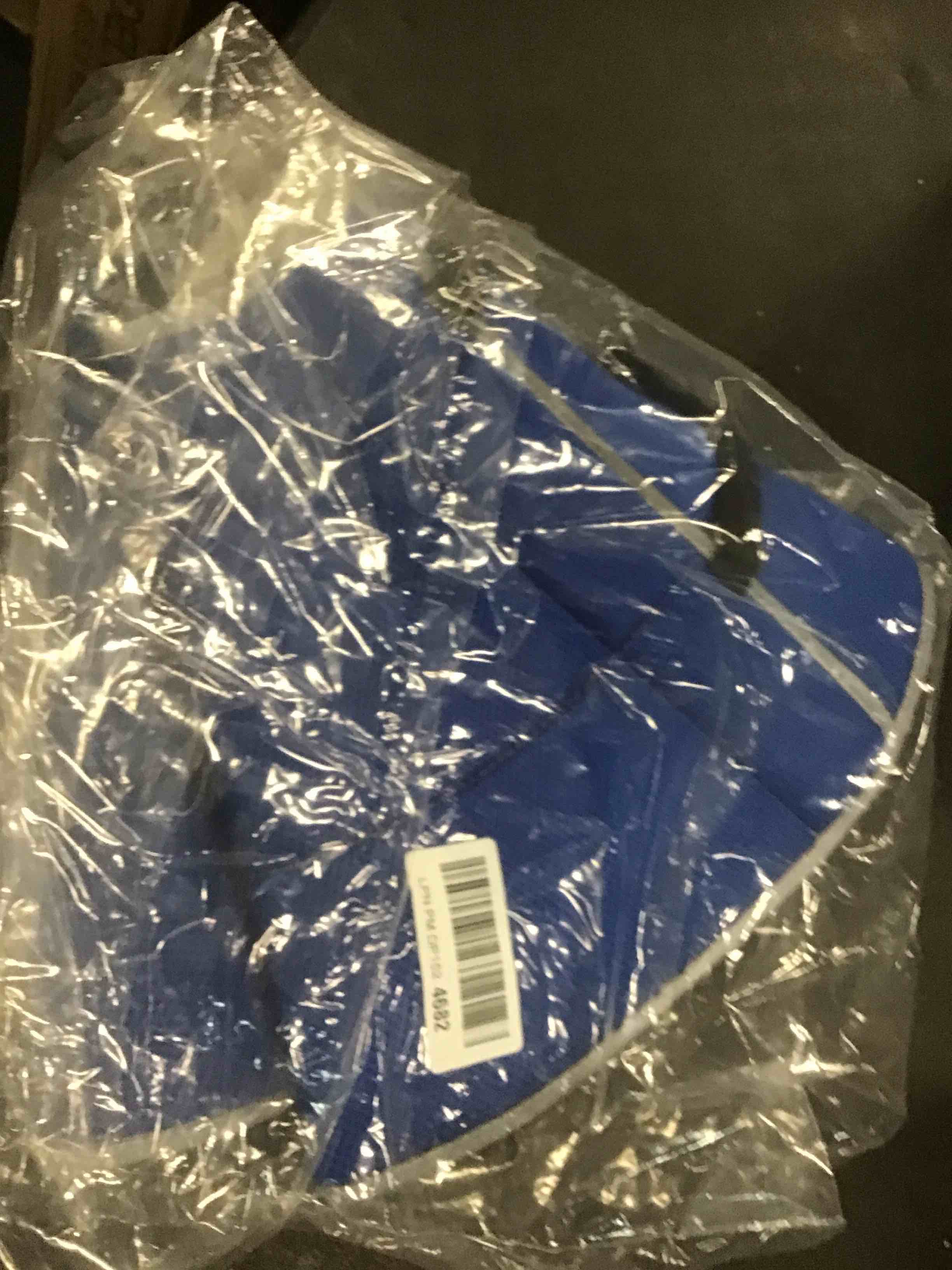 https://s3.amazonaws.com/lotting-images-prod/bidfta/PPE1956392_1743423587556.jpeg