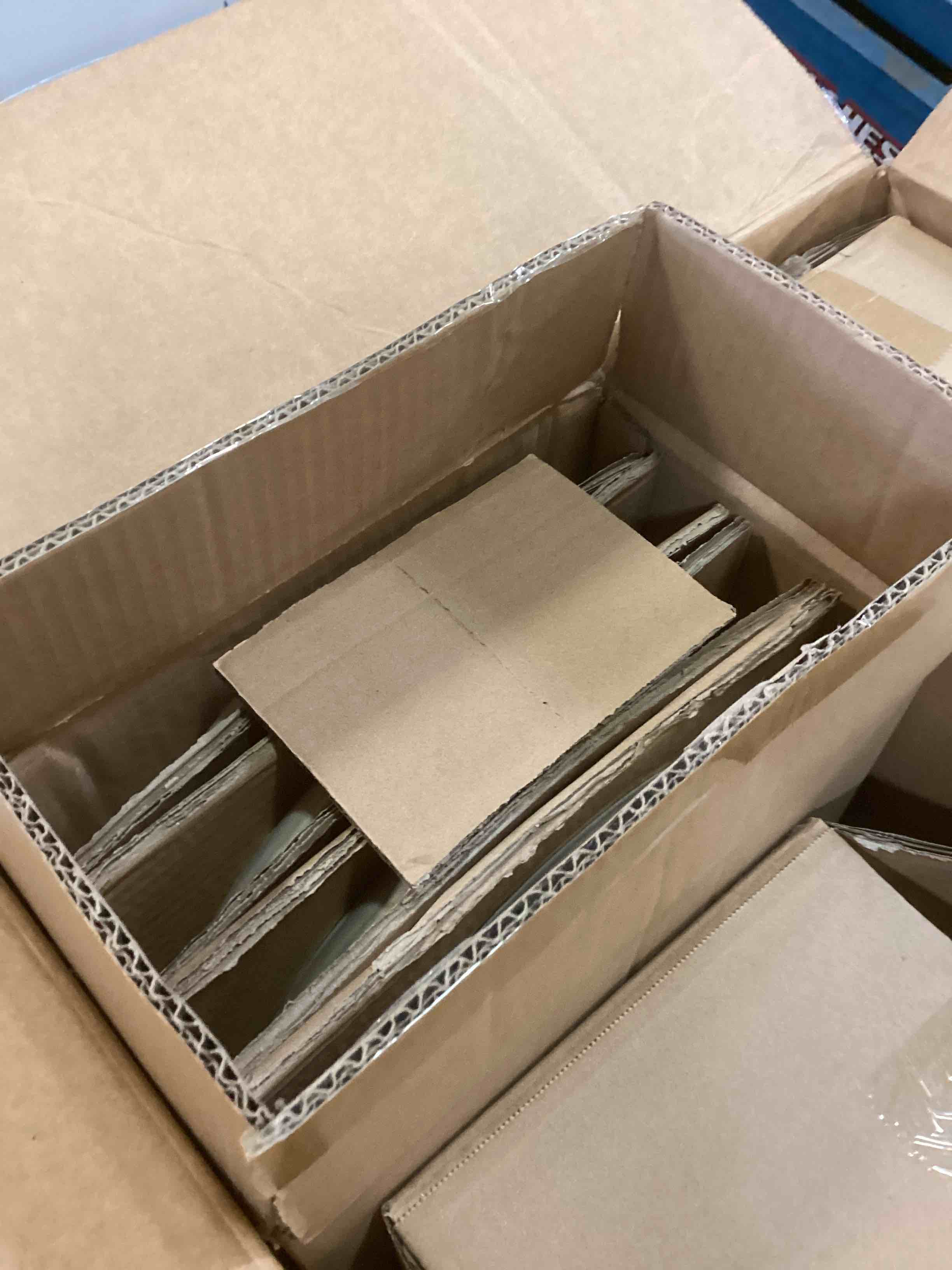 https://s3.amazonaws.com/lotting-images-prod/bidfta/PPE1957708_1743005446634.jpeg