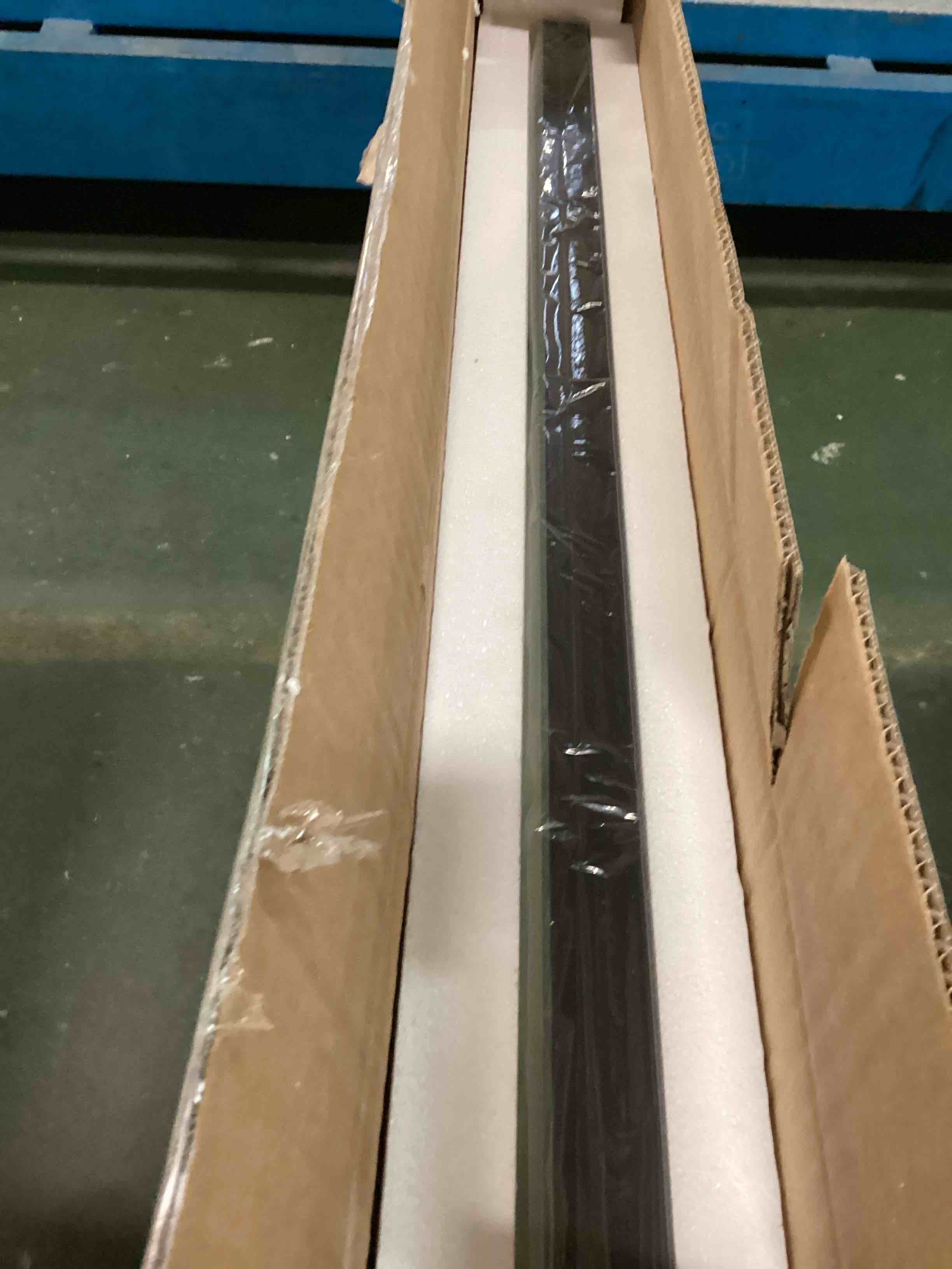 https://s3.amazonaws.com/lotting-images-prod/bidfta/PPE1958087_1743168493533.jpeg