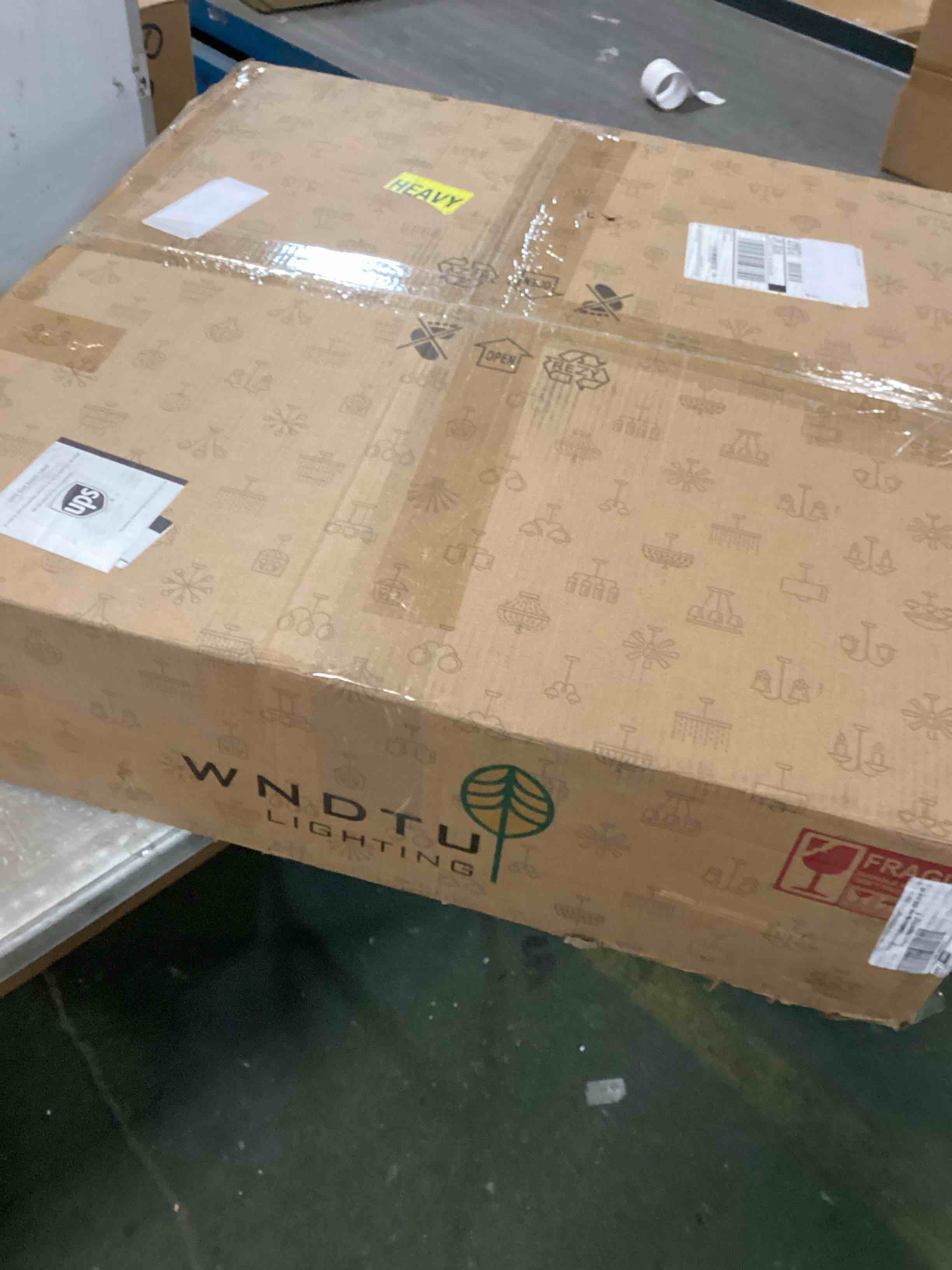 https://s3.amazonaws.com/lotting-images-prod/bidfta/PPE1958090_1743168833593.jpeg