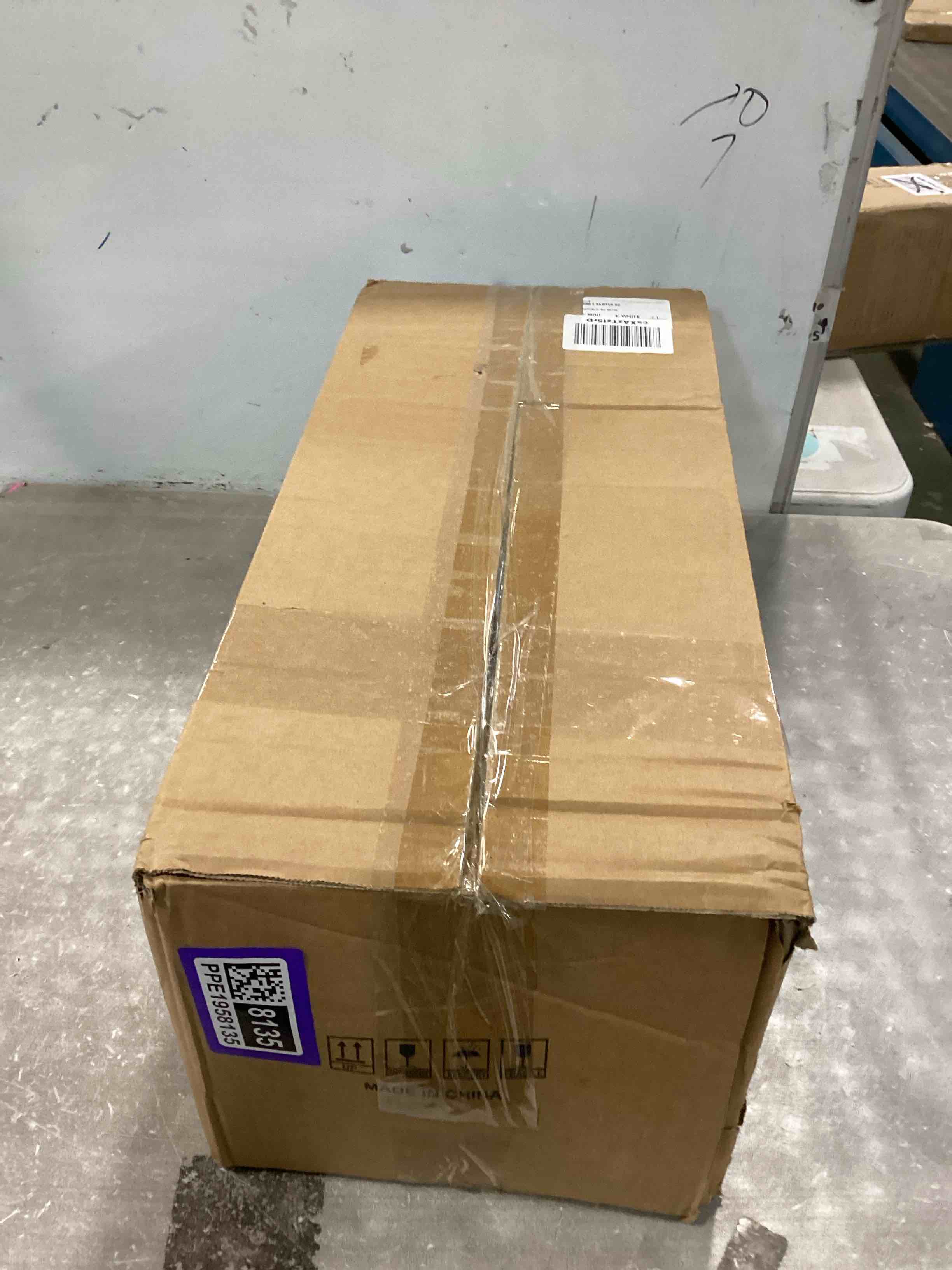 https://s3.amazonaws.com/lotting-images-prod/bidfta/PPE1958136_1743172662645.jpeg