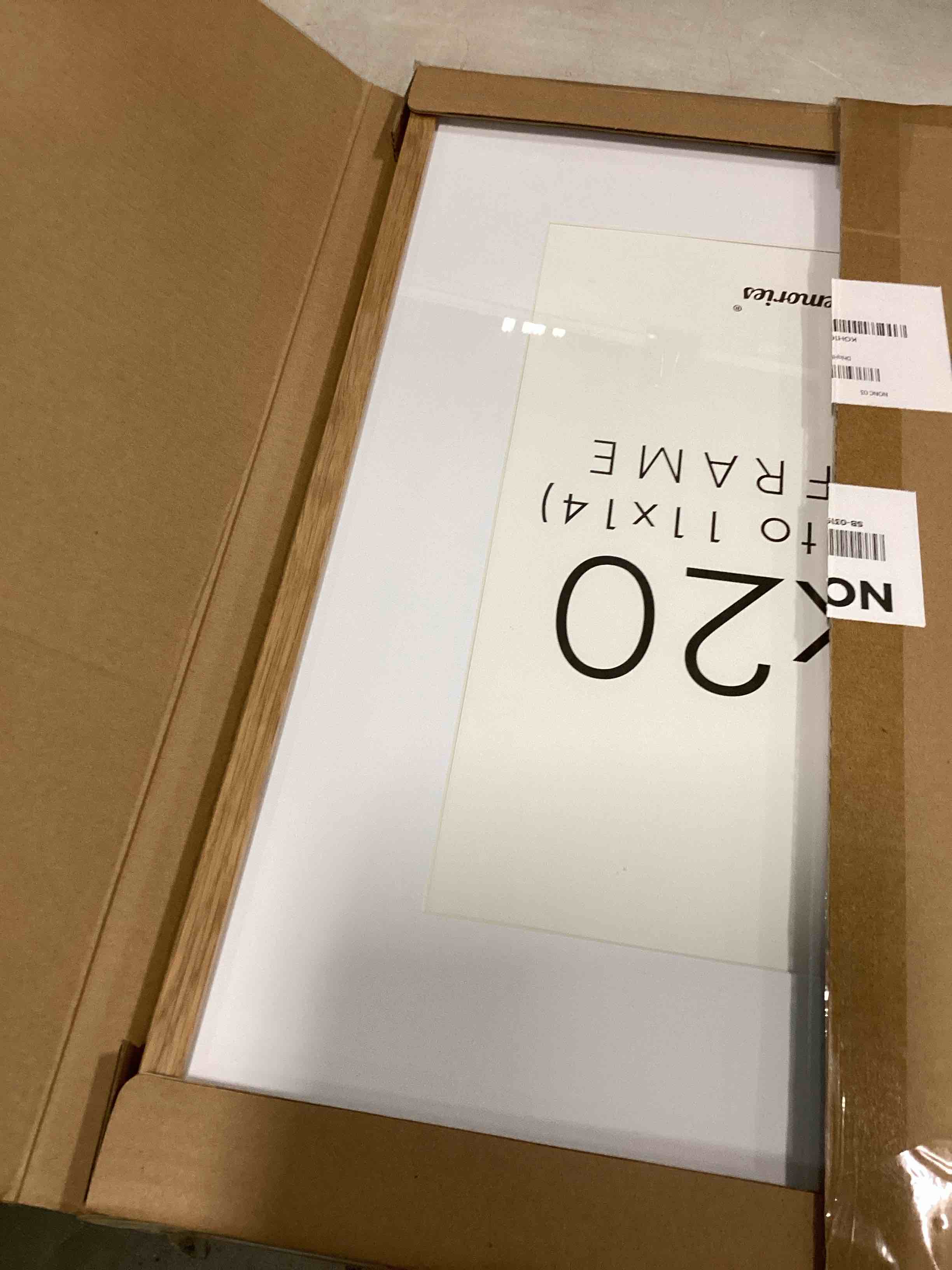 https://s3.amazonaws.com/lotting-images-prod/bidfta/PPE1958286_1743422731267.jpeg