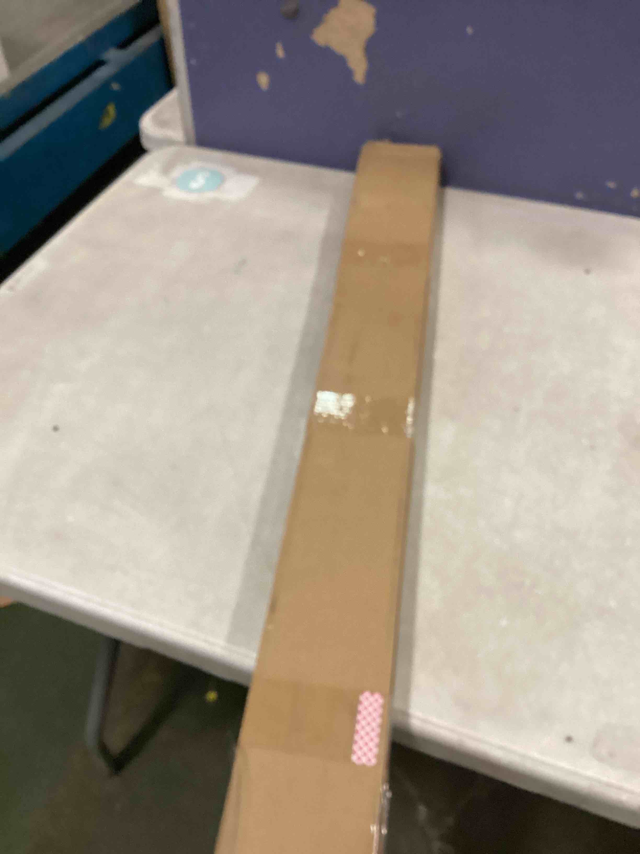 https://s3.amazonaws.com/lotting-images-prod/bidfta/PPE1958306_1743424244467.jpeg