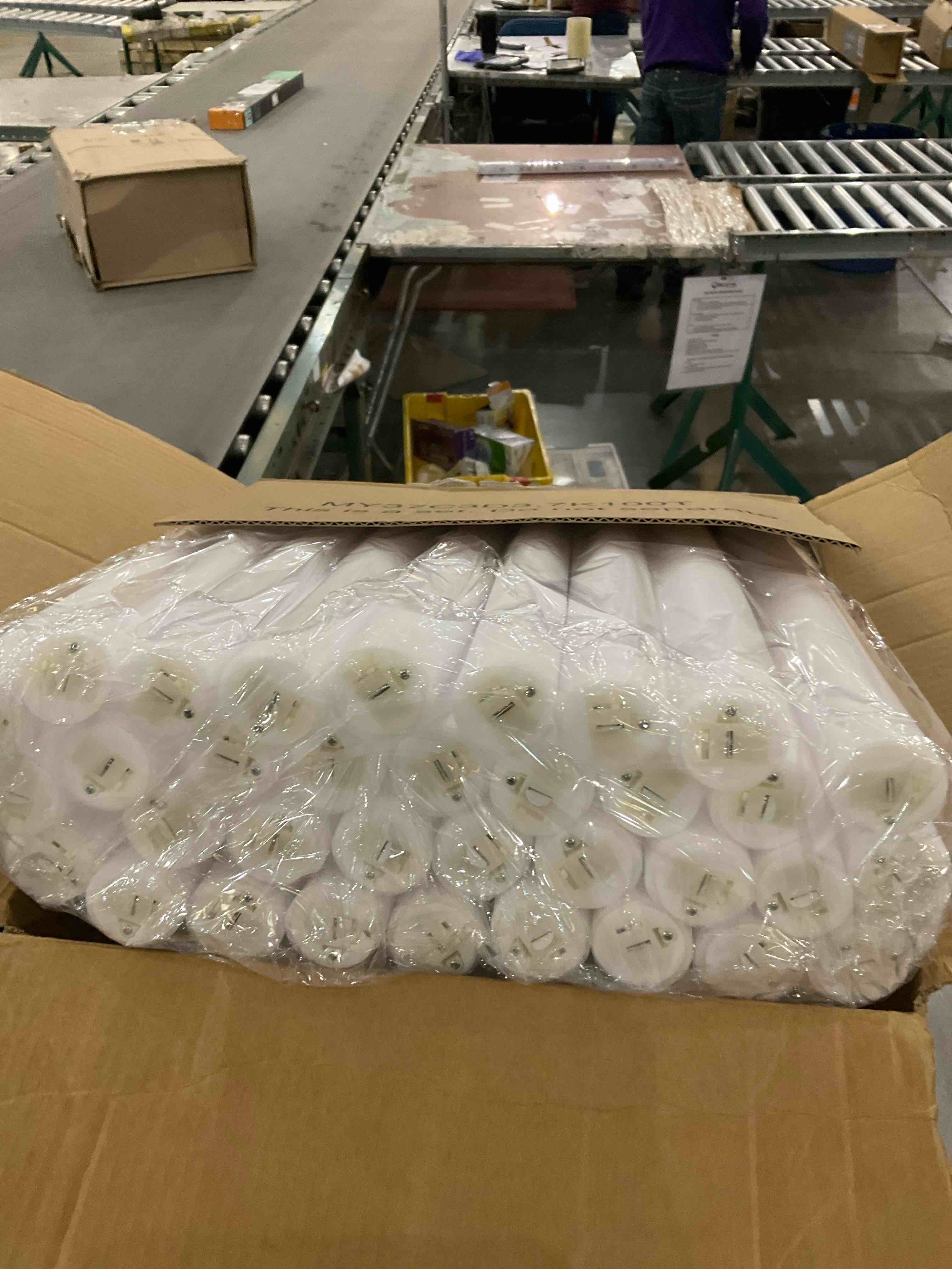 https://s3.amazonaws.com/lotting-images-prod/bidfta/PPE1960909_1743086823332.jpeg